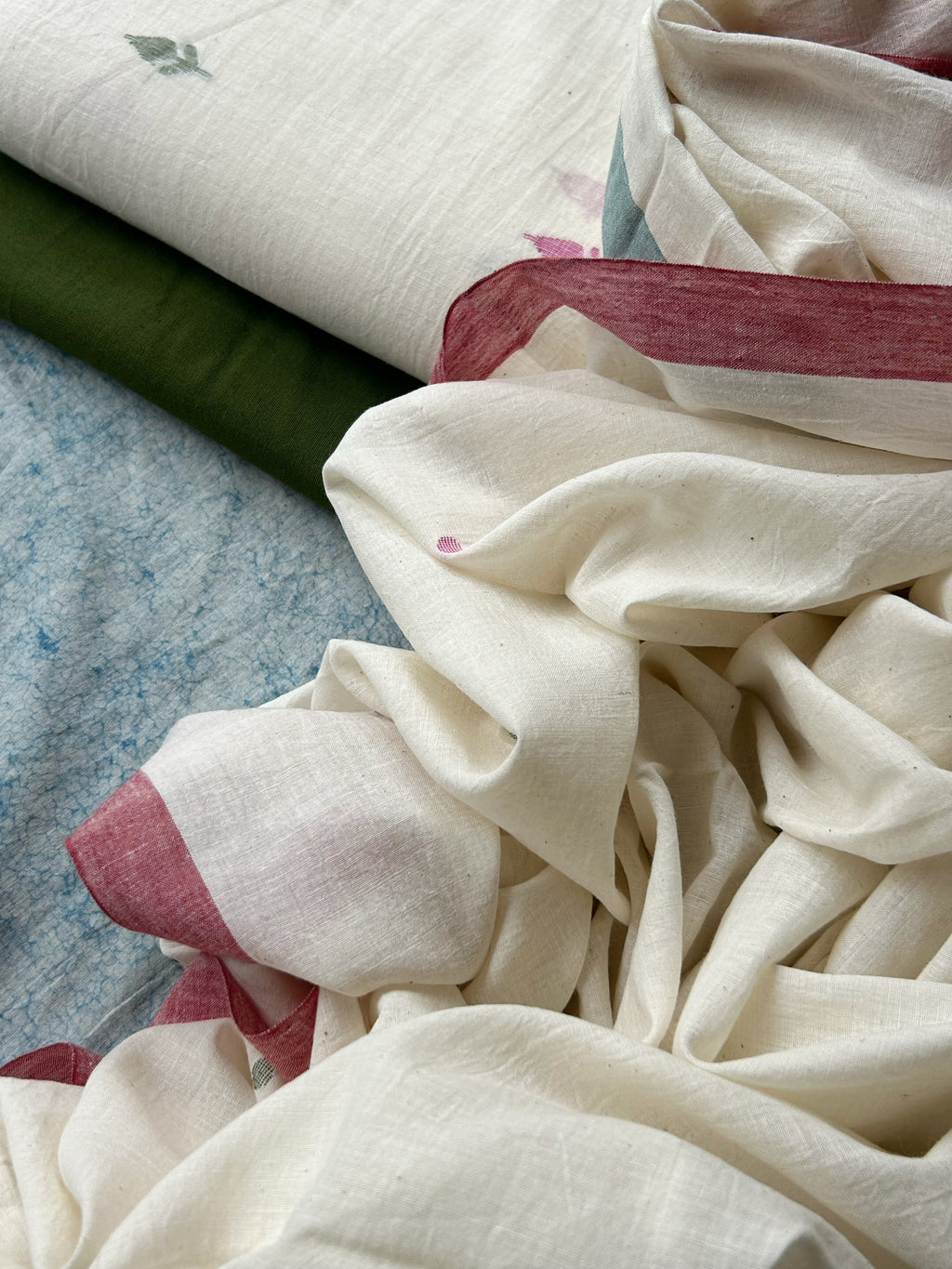 Mallika - Handwoven Bengal Jamdani Kurta Dupatta set