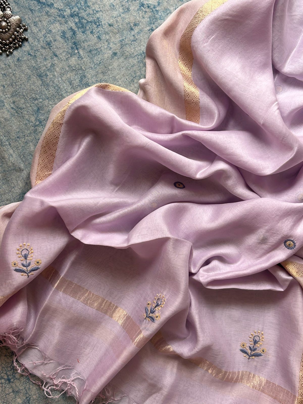 Vaibhavi - Handwoven Chikankari Work Maheshwari Set