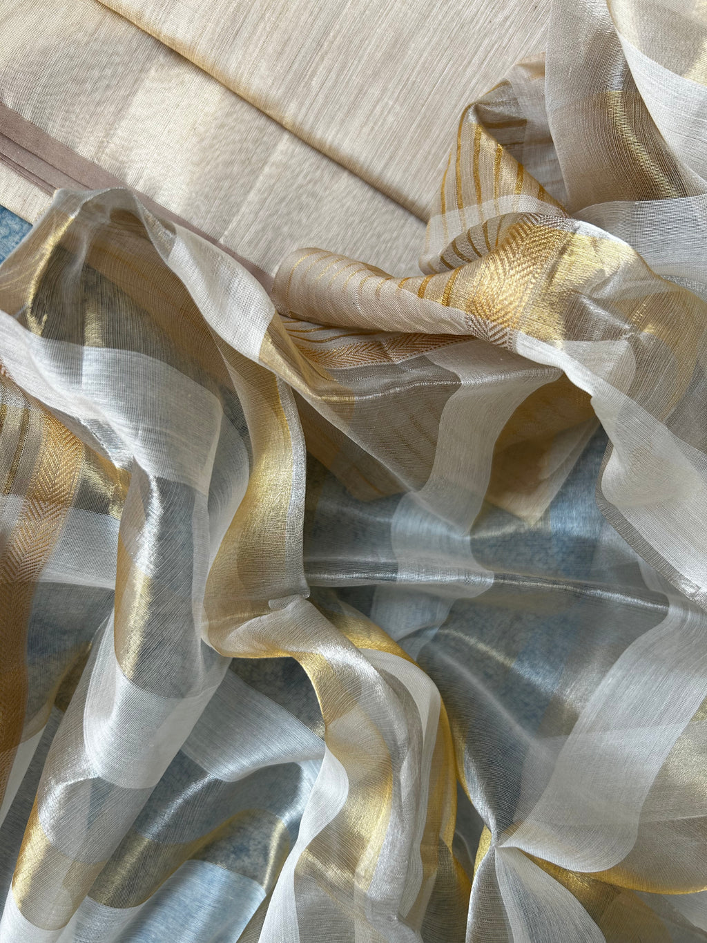 Handwoven Maheshwari Tissue Kurta Dupatta Set - Ivory & Gold