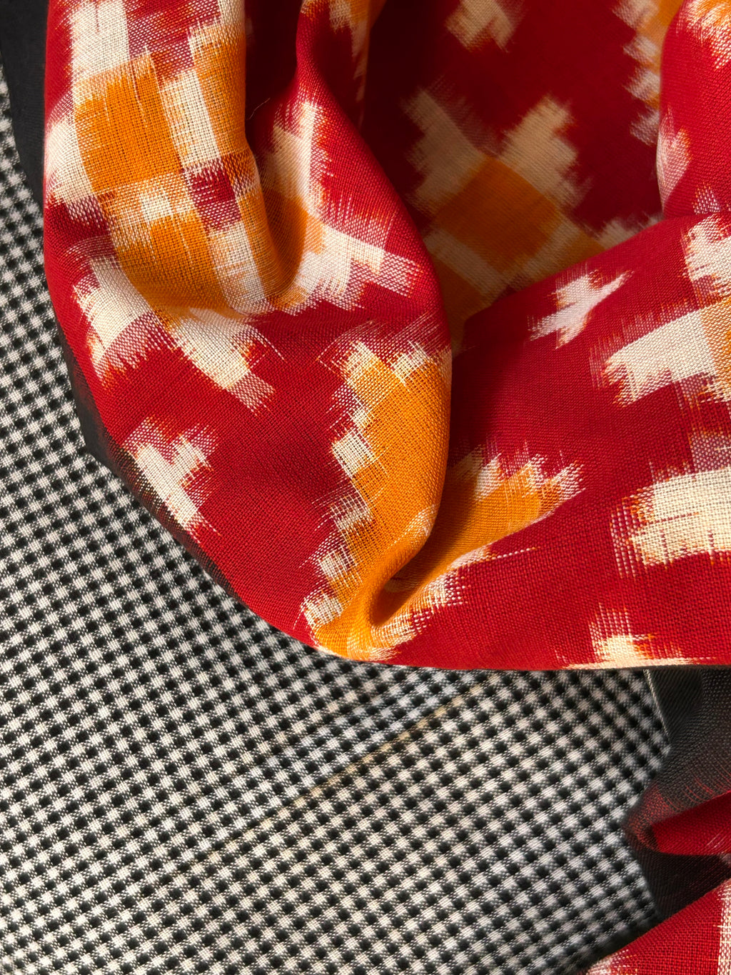 Handwoven Ikat Kurta Telia Dupatta Set