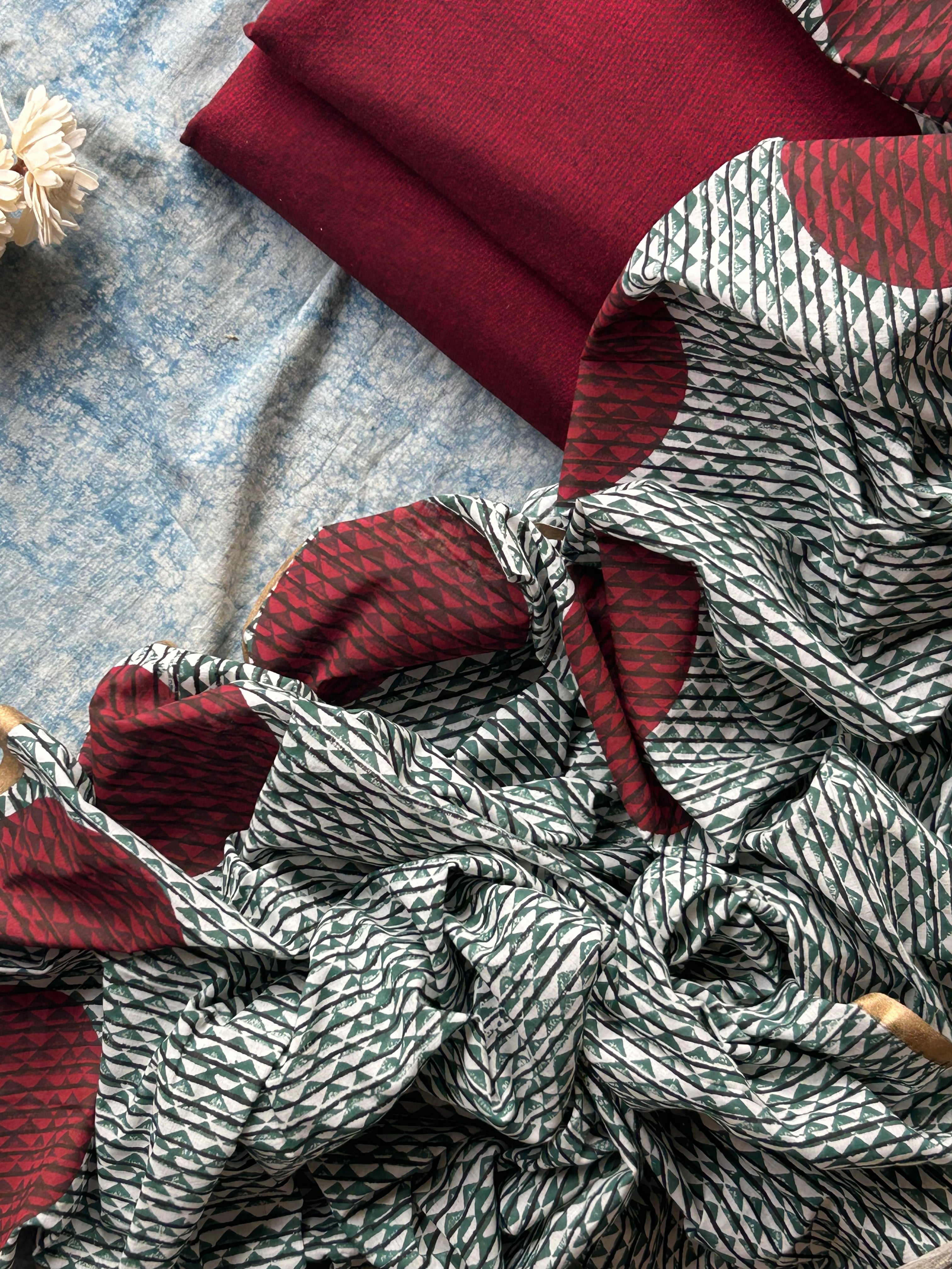 Handwoven Handblock Printed Set - Maroon