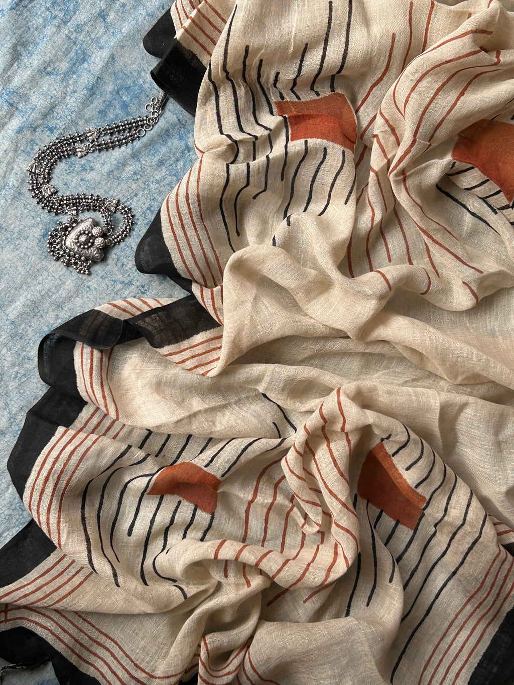 Dhatri - Handcrafted Linen Kurta Dupatta Set
