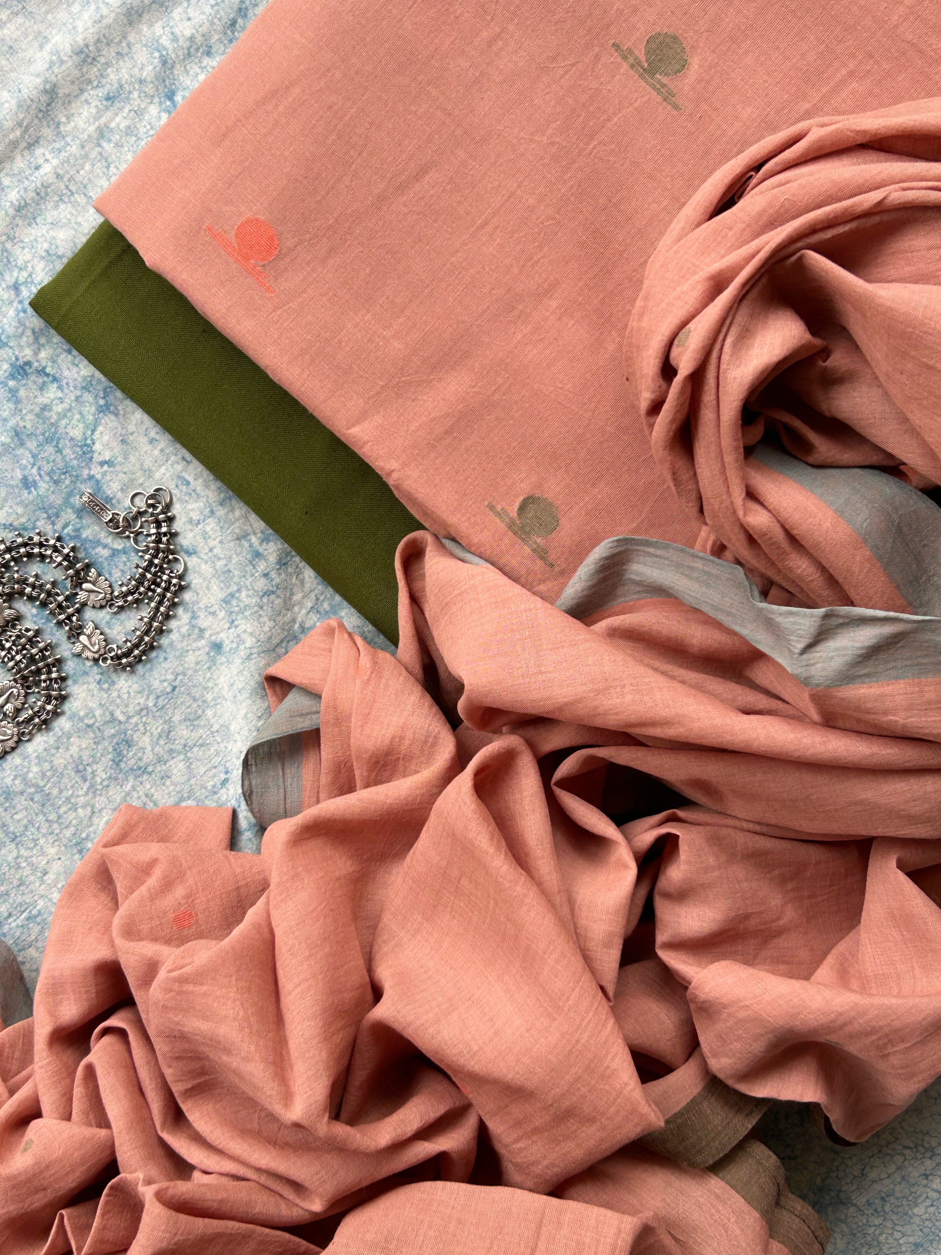 Rimjhim - Handwoven Bengal Jamdani Kurta Dupatta set