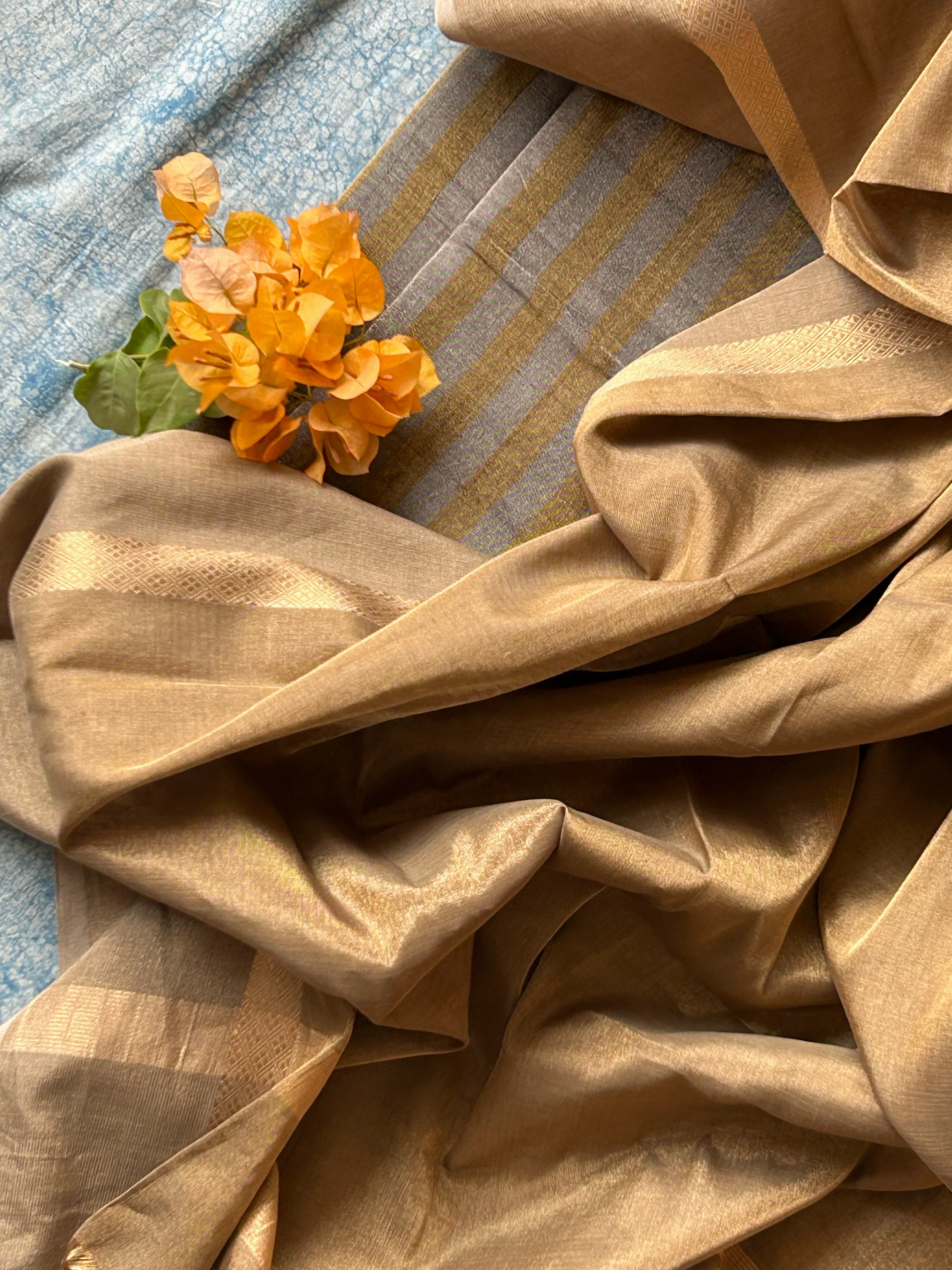 Handwoven Maheshwari Kurta Dupatta Set -Grey & Gold