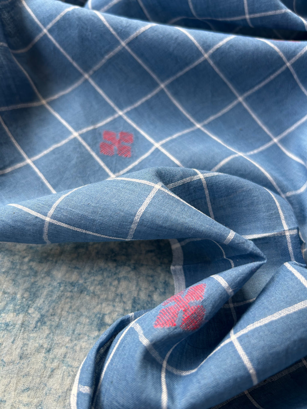 Siddhi - Handwoven Bengal Jamdani Fabric (800 INR/metre)