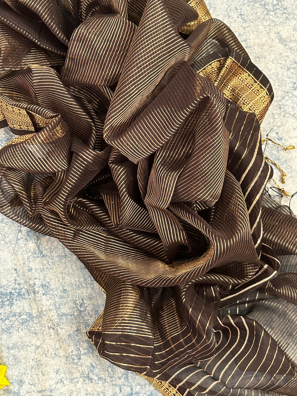 Handwoven Maheshwari Kurta Dupatta Set