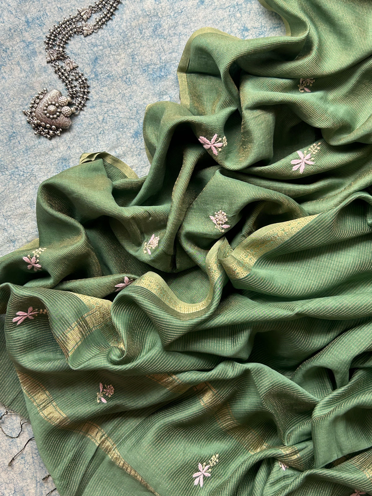 Archana - Handwoven Chikankari Work Maheshwari Tissue Set