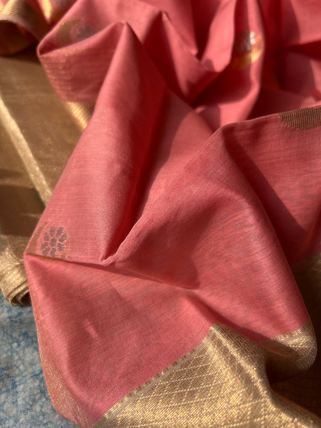 Handwoven Maheshwari Tissue Kurta Dupatta Set -Gold & Baby Pink