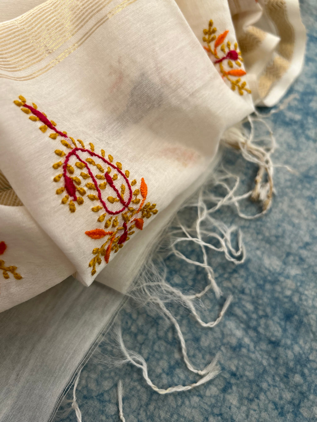 Handwoven Chikankari Maheshwari Kurta dupatta set
