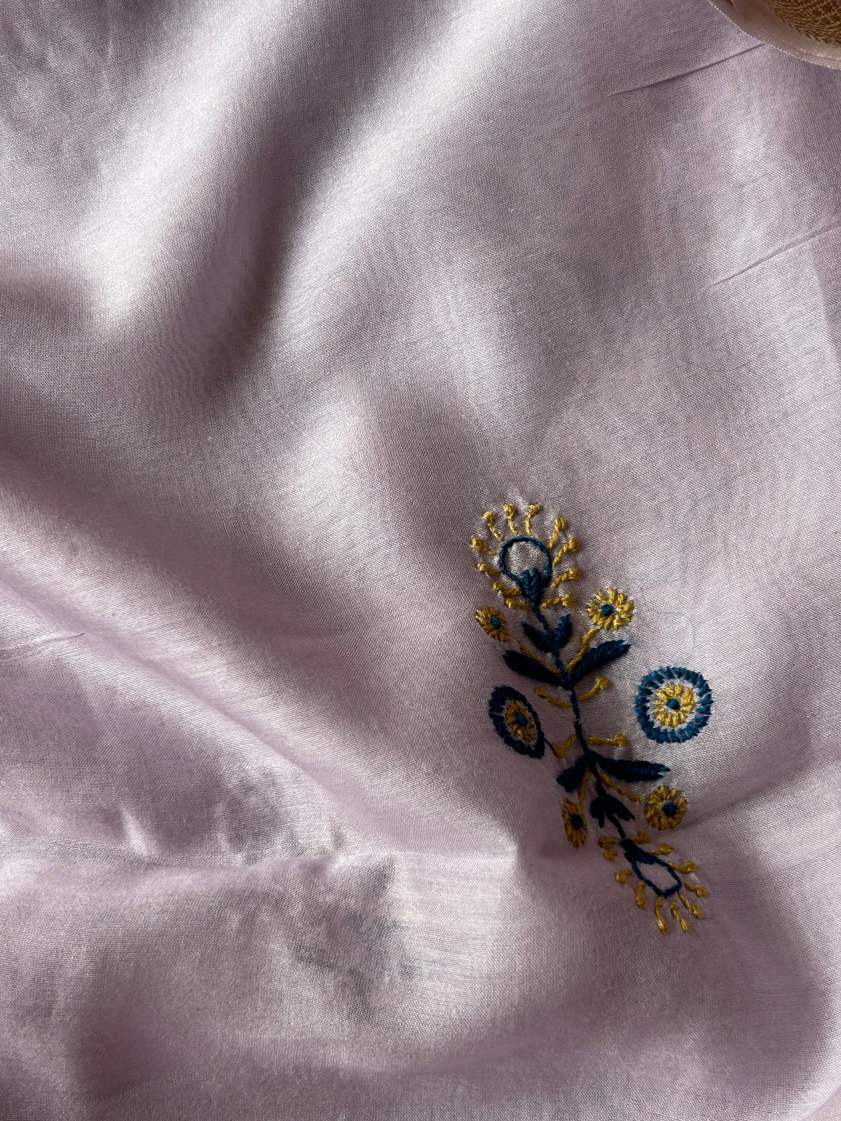 Tanvi - Handwoven Chikankari Work Maheshwari Set