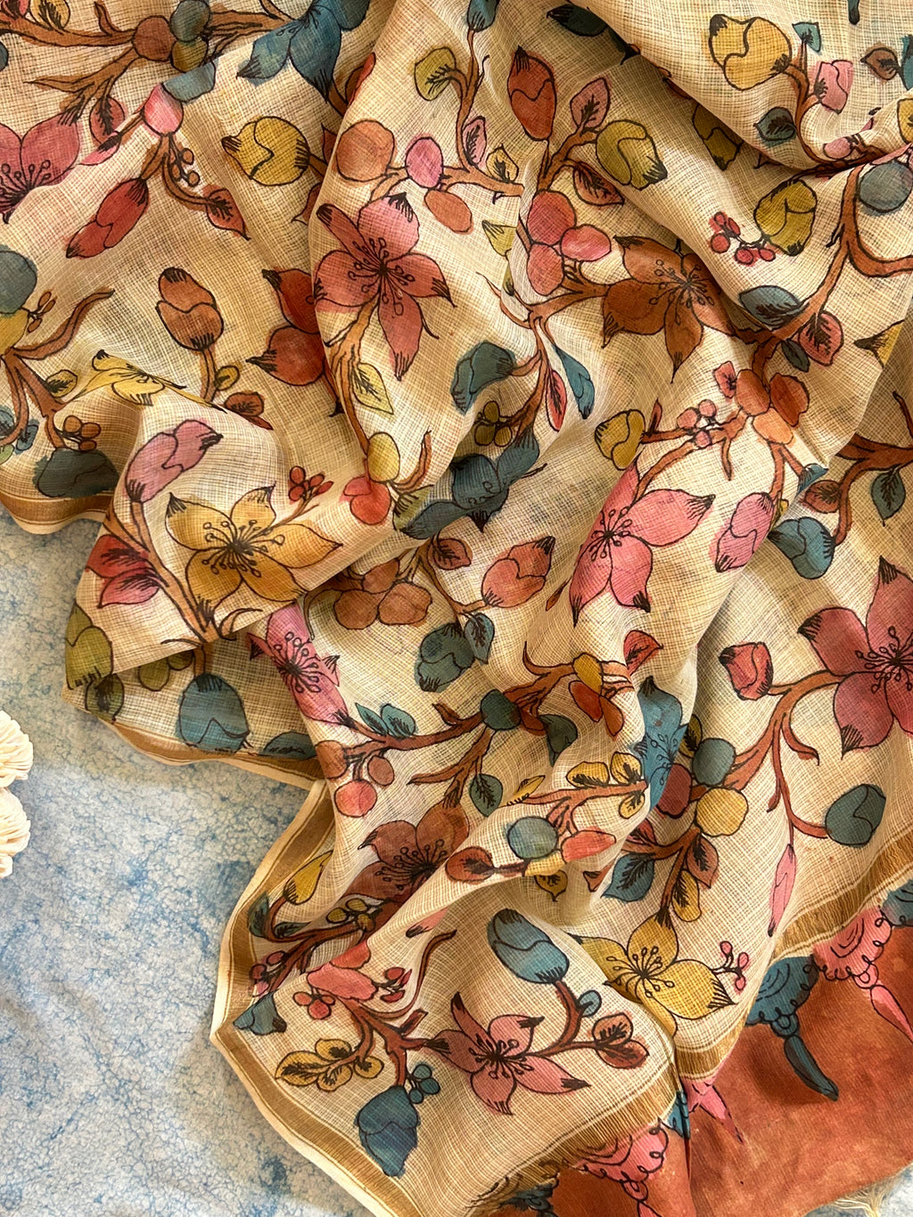 Sakshi -Handwoven Hand-drawn Handpainted Pen Kalamkari Dupatta