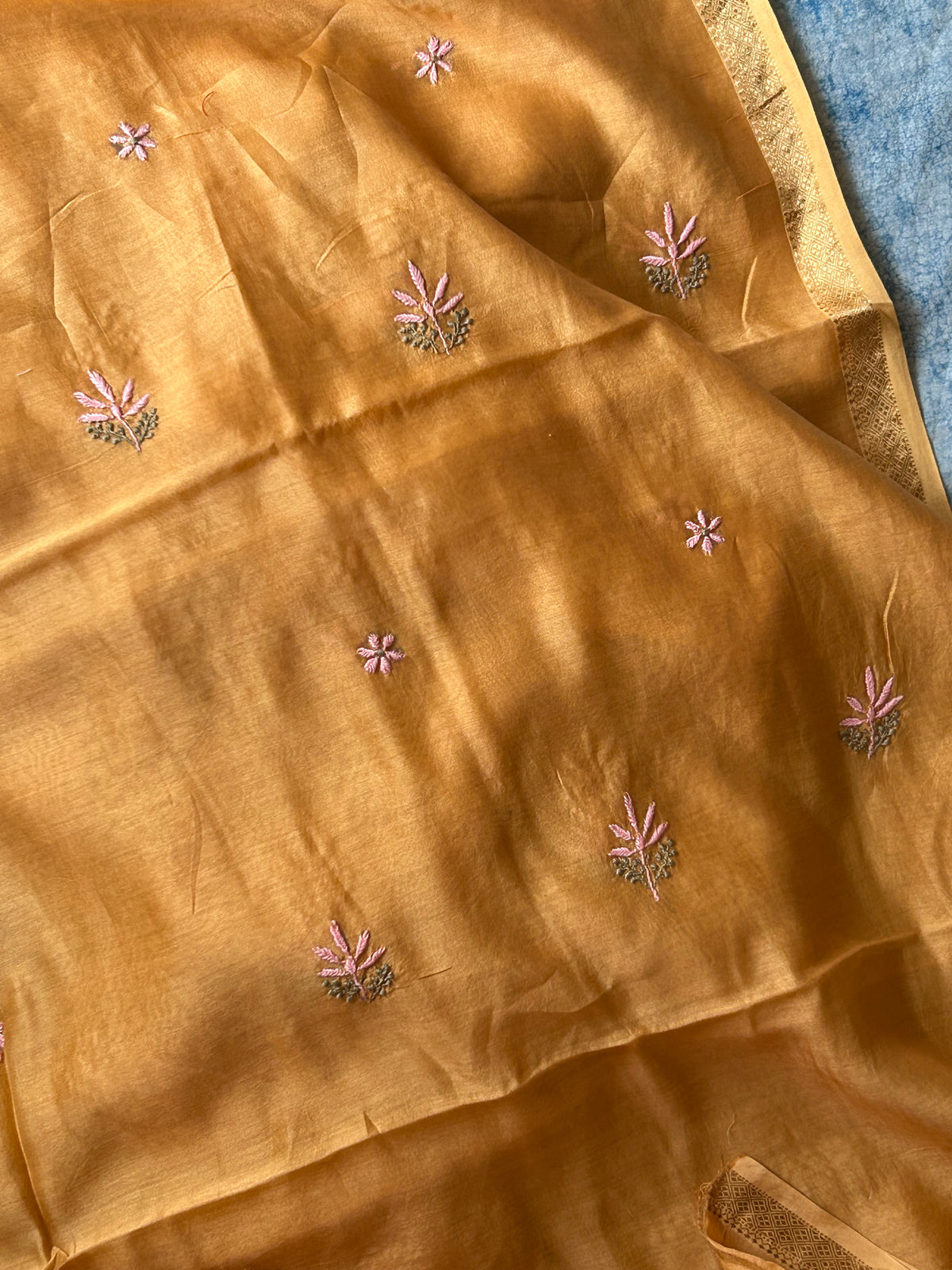 Avira - Handwoven Chikankari Work Maheshwari Set