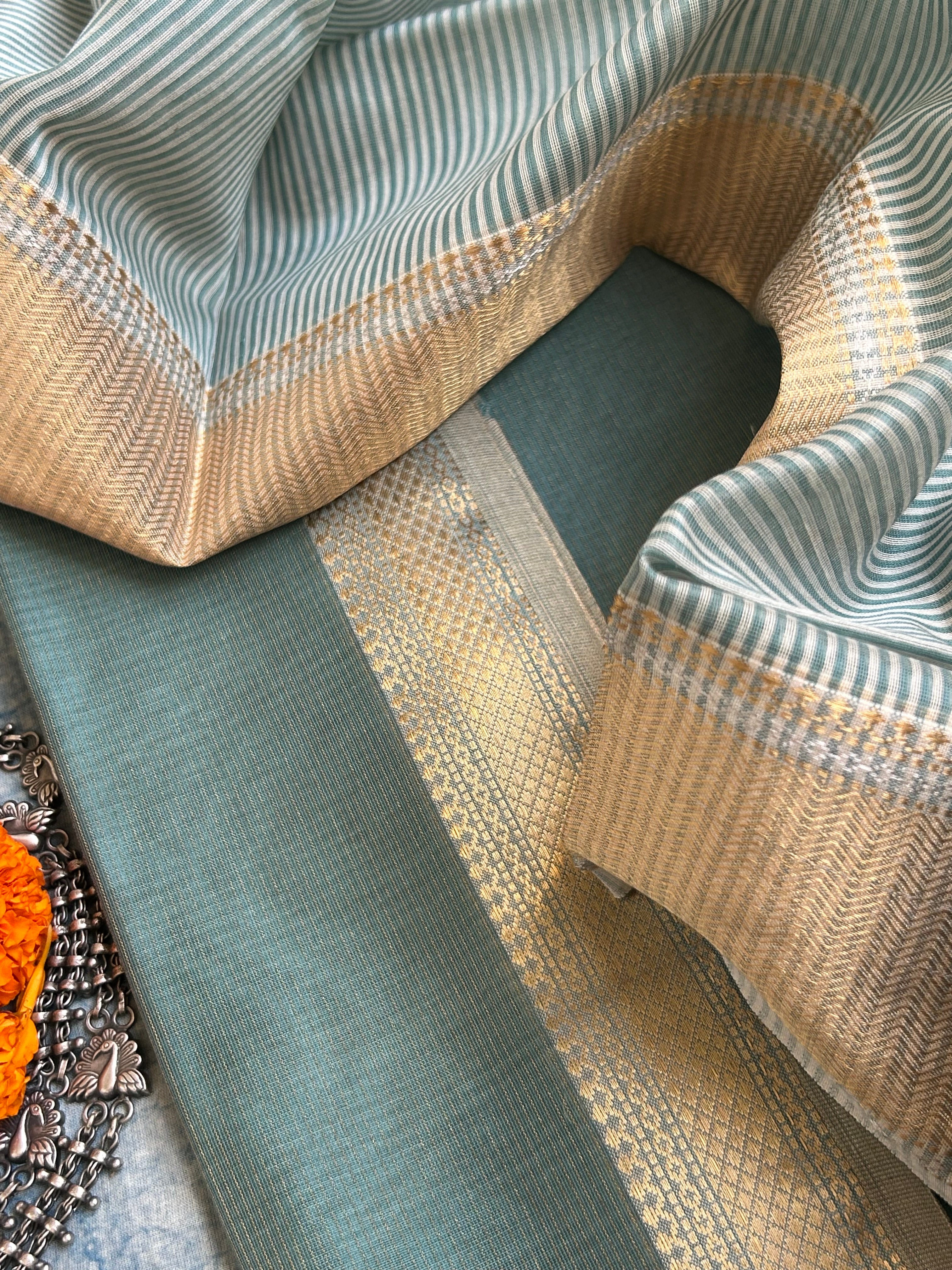 Handwoven Maheshwari Kurta Dupatta Set -Pastel Green