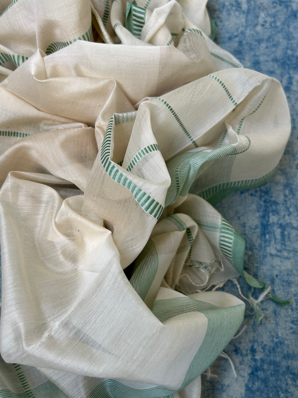 Handwoven Maheshwari Kurta Dupatta Set - Sage Green and Ivory