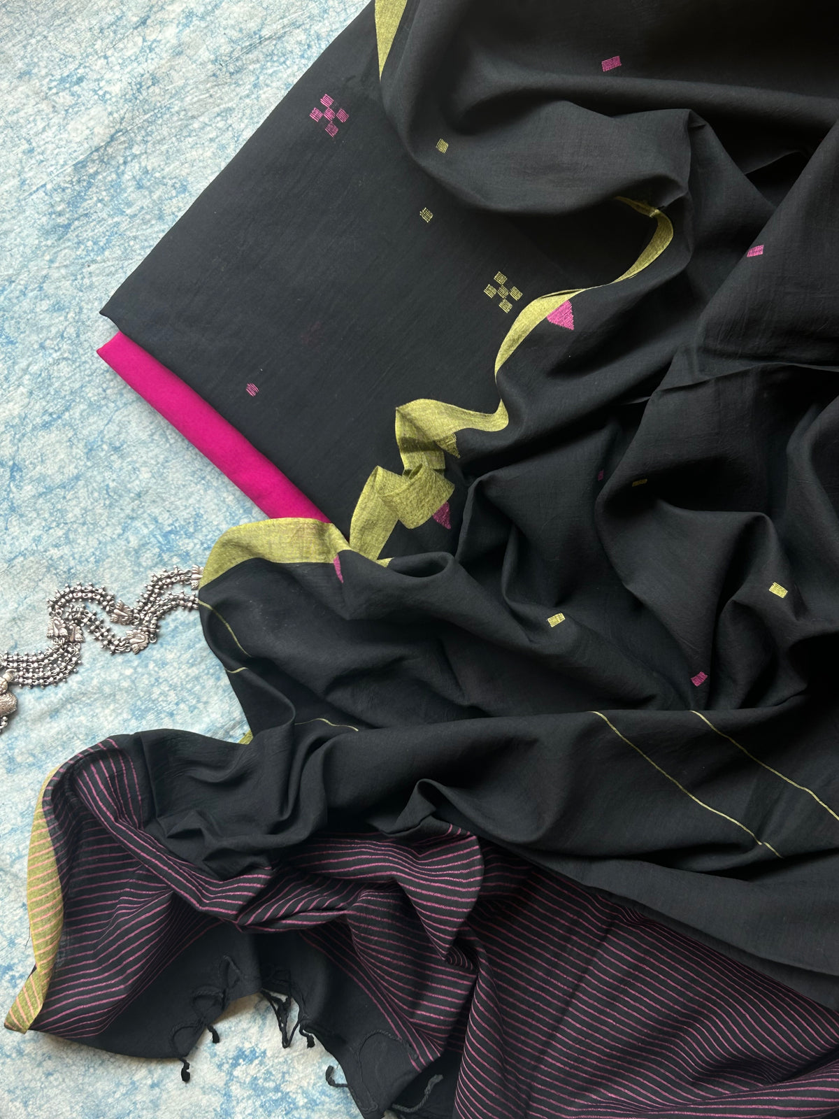 Vibhavari - Handwoven Bengal Jamdani Kurta Dupatta set