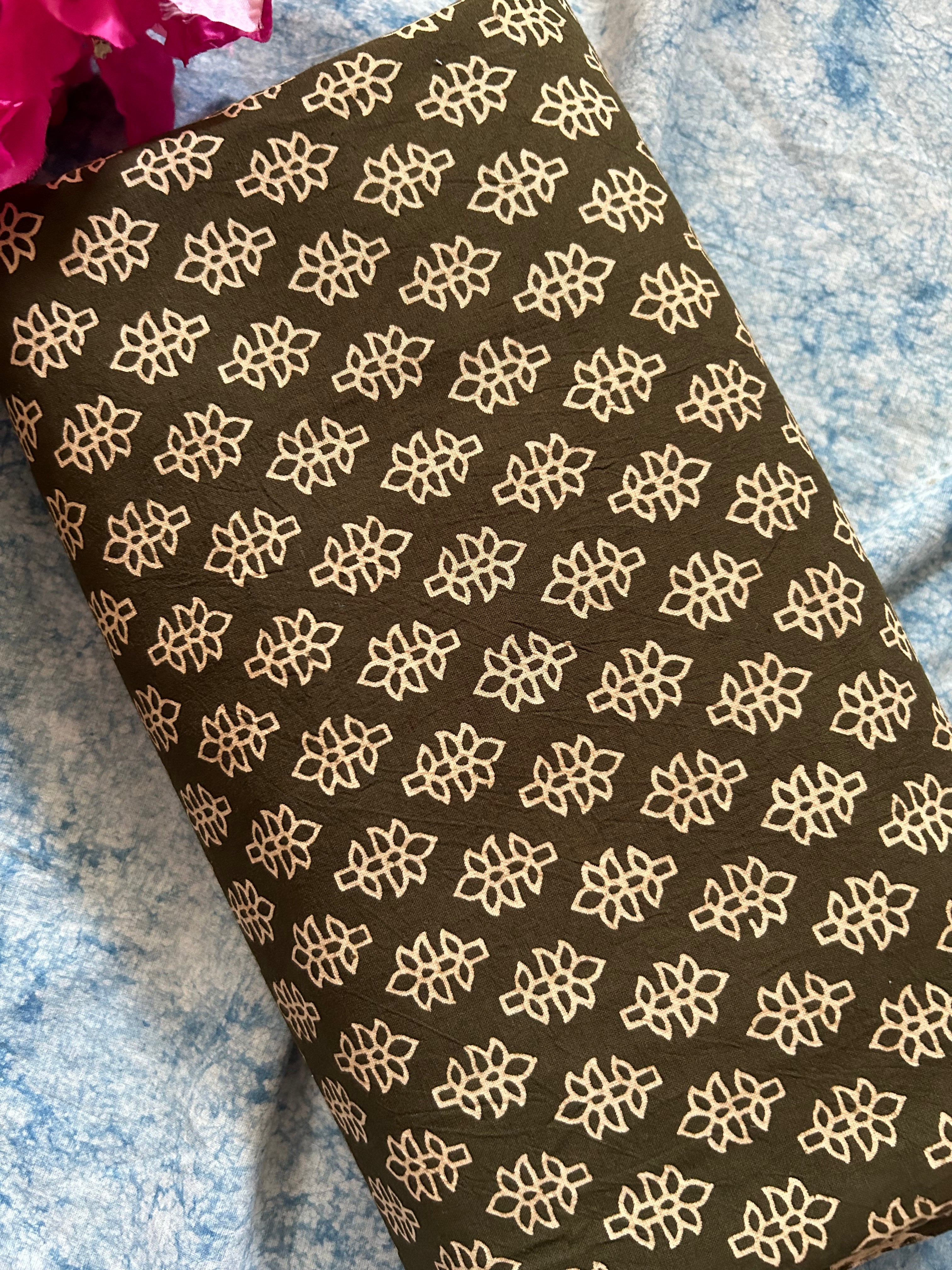 Handcrafted Cotton Fabric 2.5m