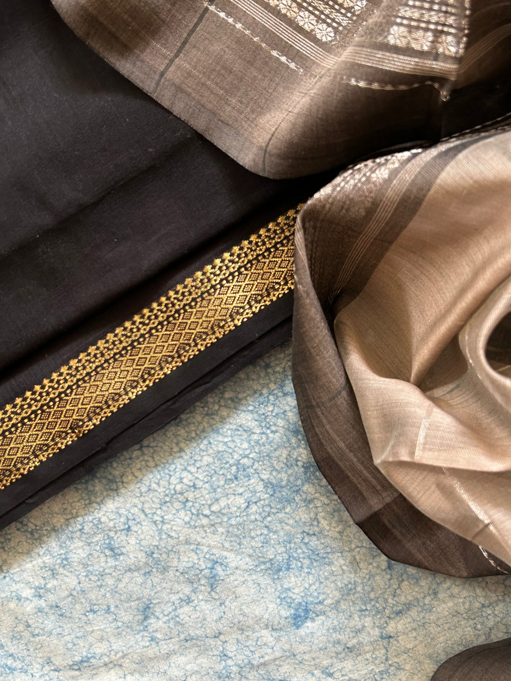 Handwoven Maheshwari Kurta Dupatta Set