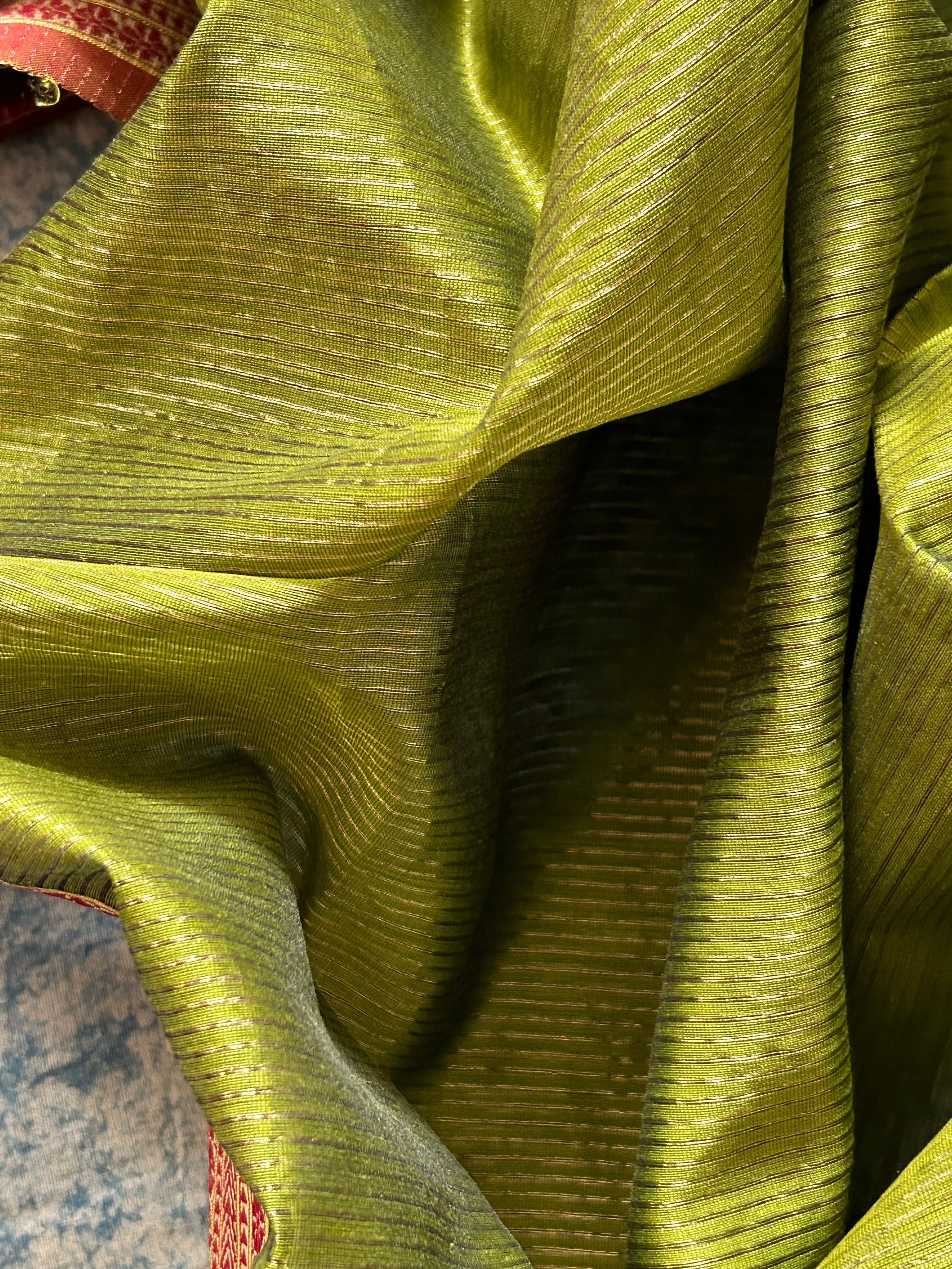 Handwoven Maheshwari Kurta Dupatta Set