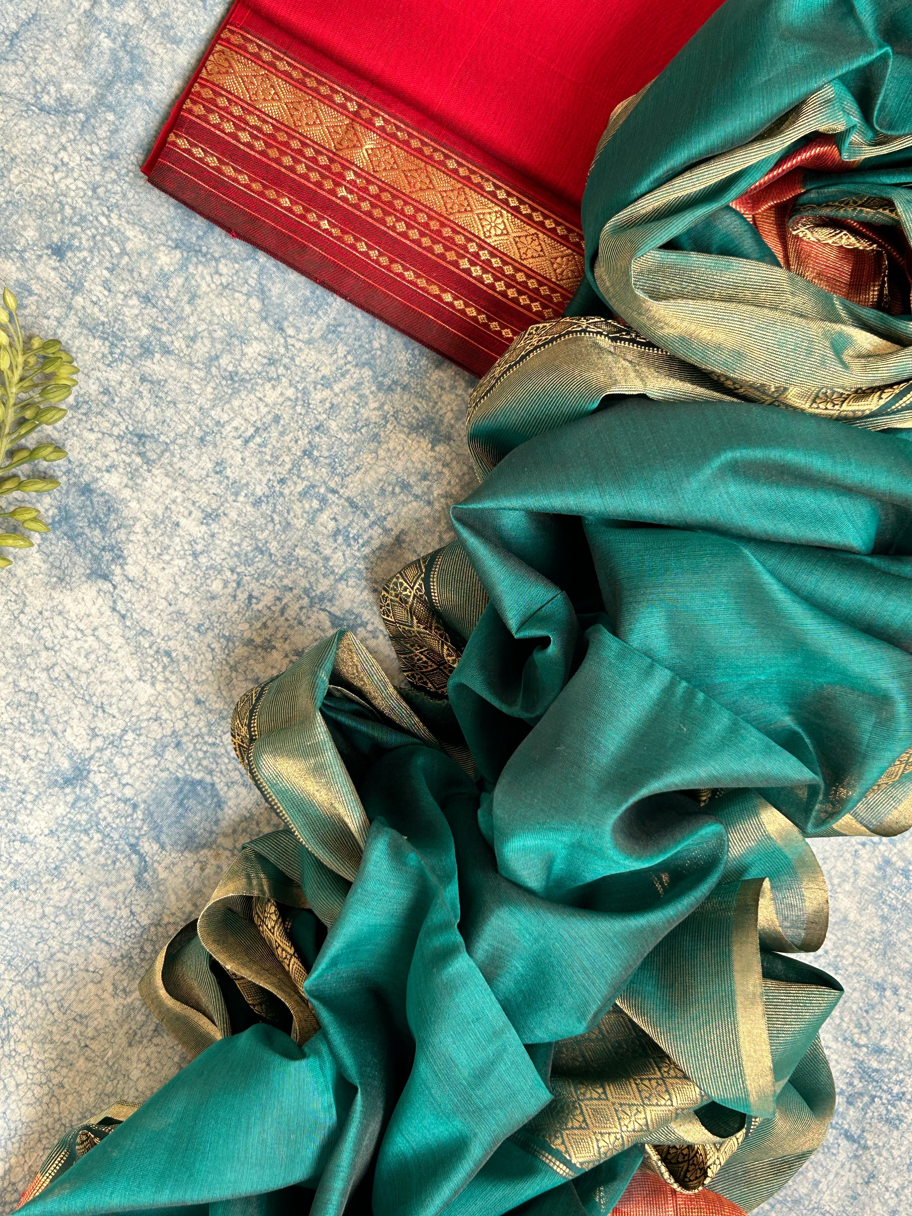 Handwoven Maheshwari Kurta Dupatta Set