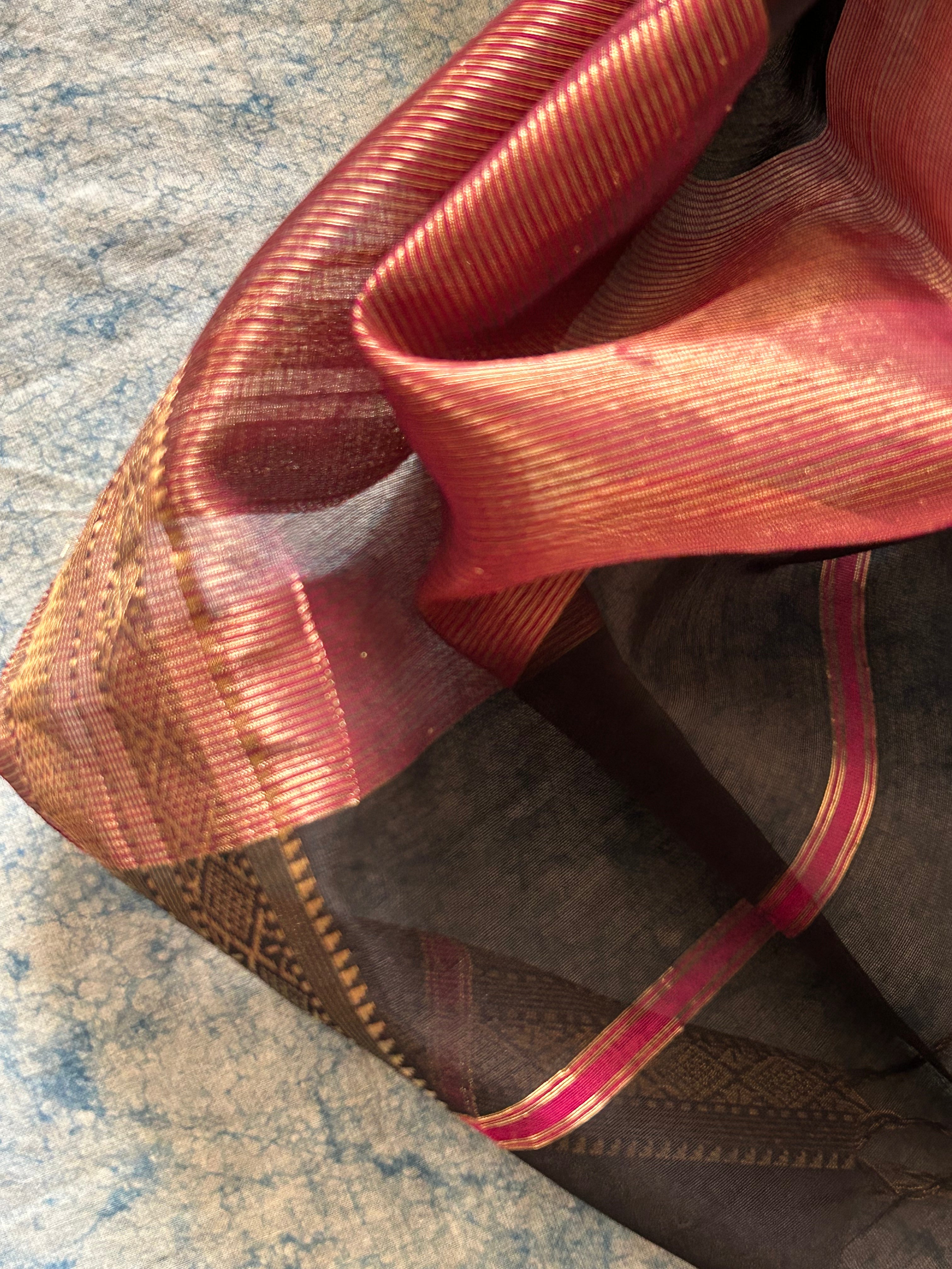 Handwoven Maheshwari Kurta Dupatta Set