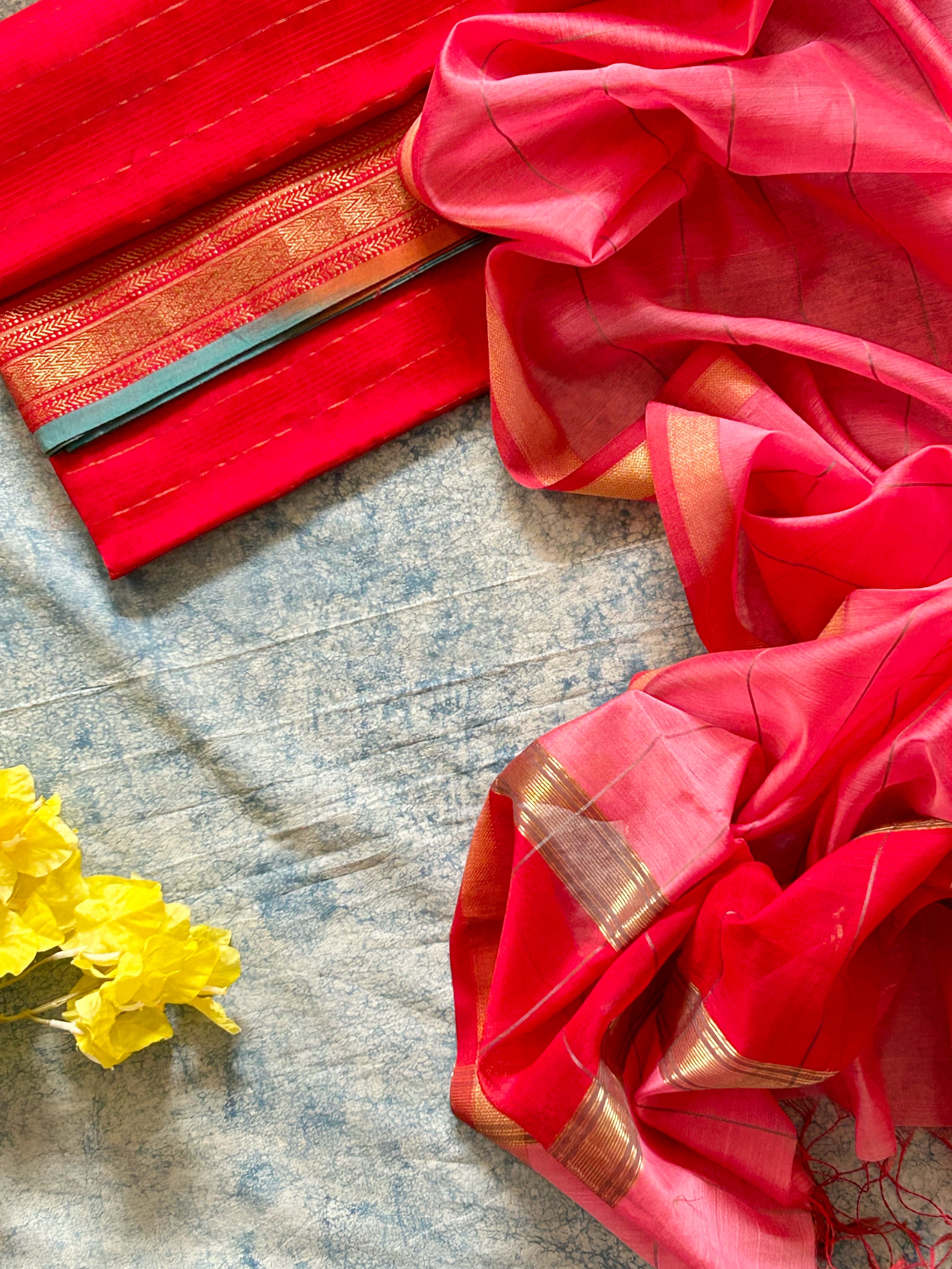 Handwoven Maheshwari Kurta Dupatta Set