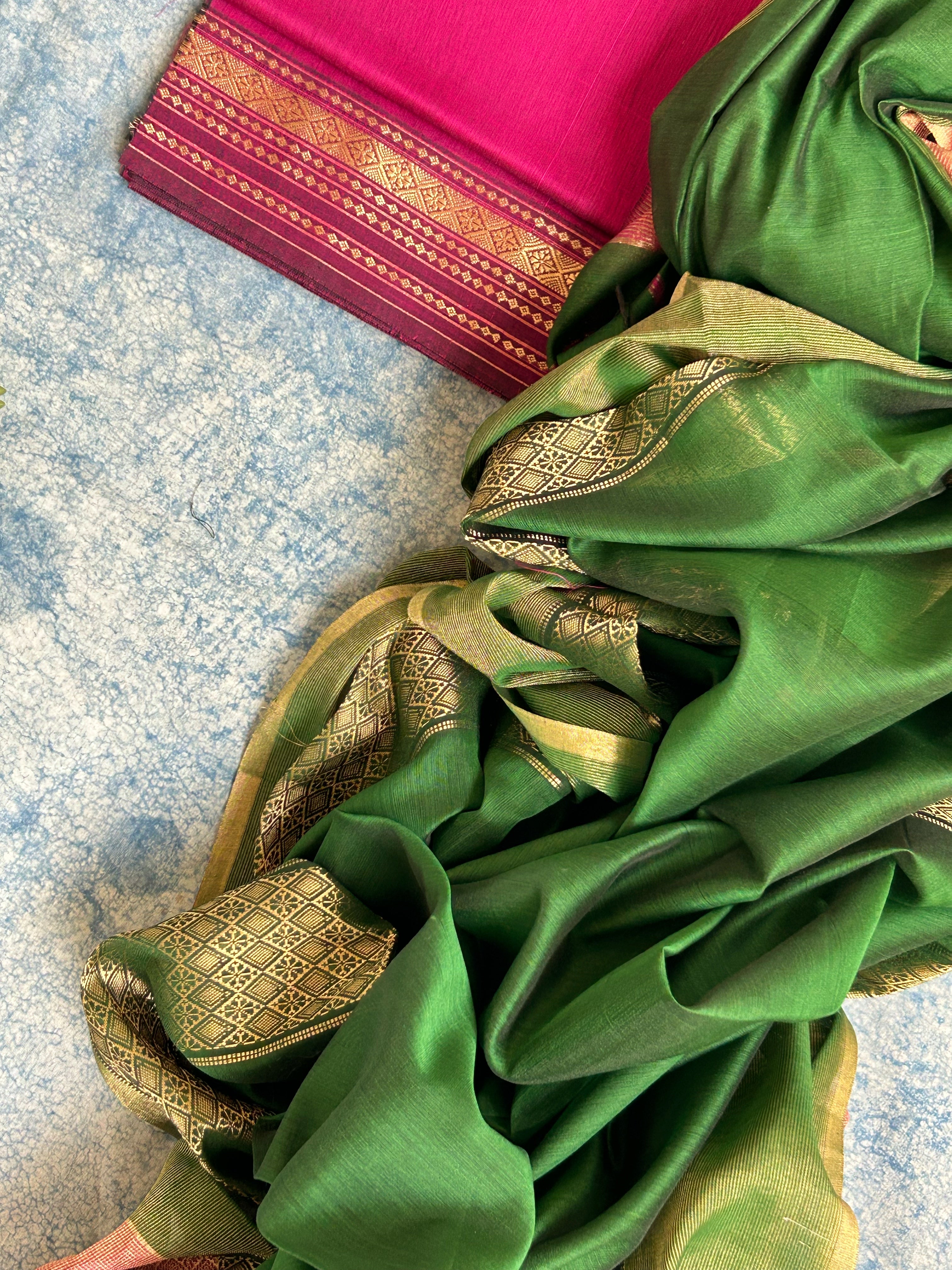Handwoven Maheshwari Kurta Dupatta Set