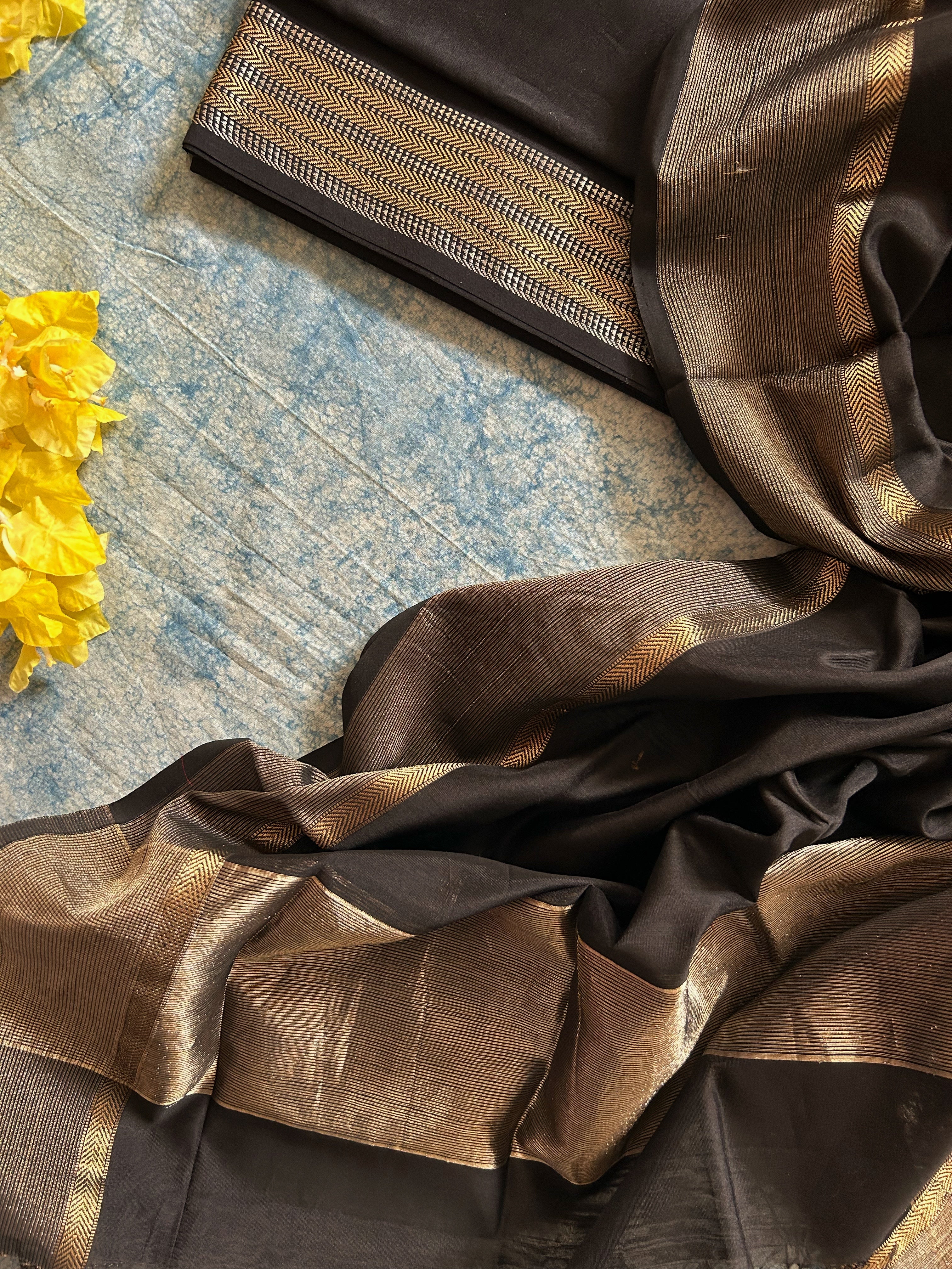 Handwoven Maheshwari Kurta Dupatta Set
