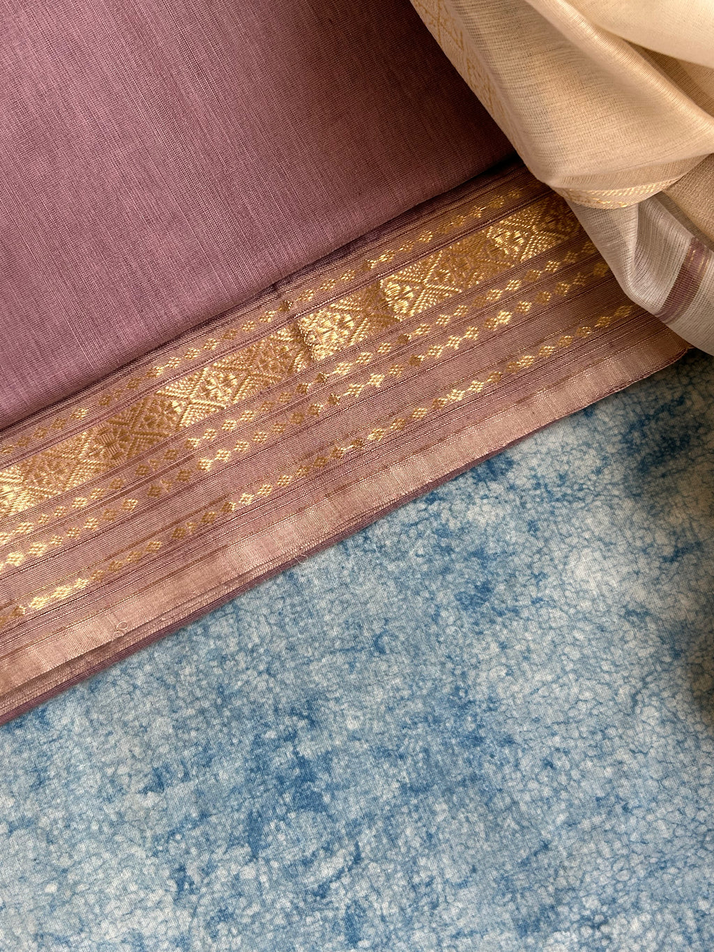 Handwoven Maheshwari Kurta Dupatta Set