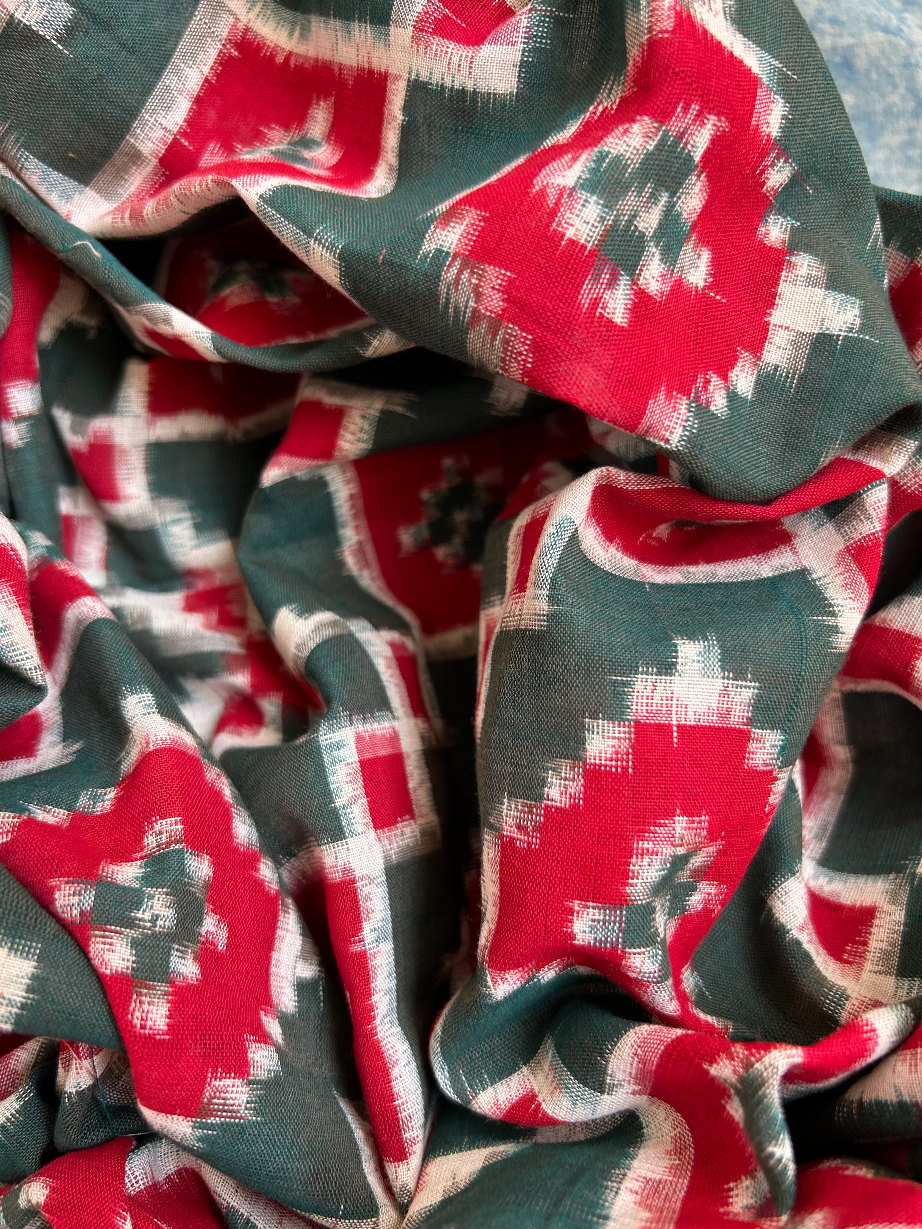 Handwoven Double Ikat Kurta Telia Dupatta Set
