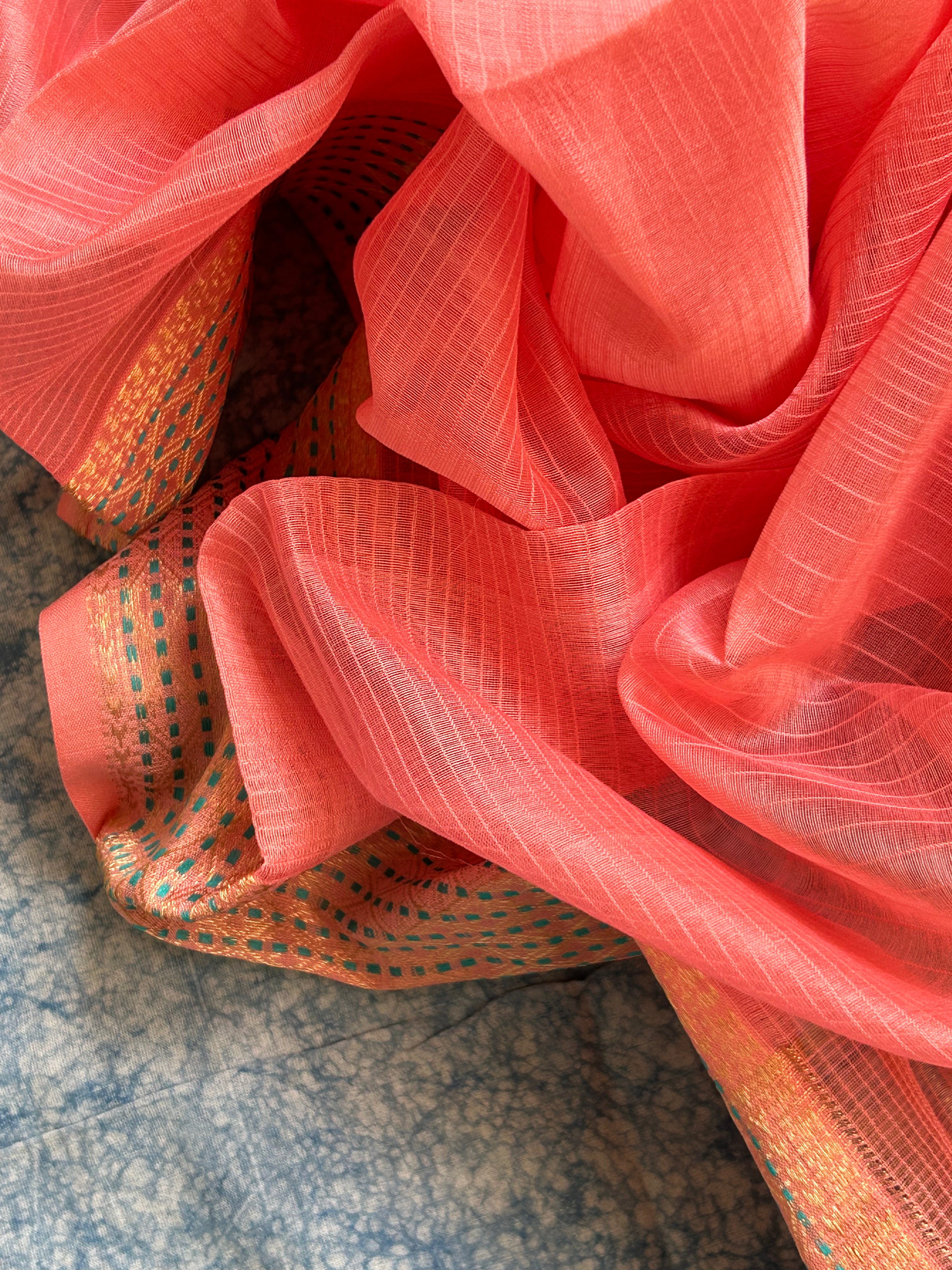 Handwoven Maheshwari Kurta Dupatta Set