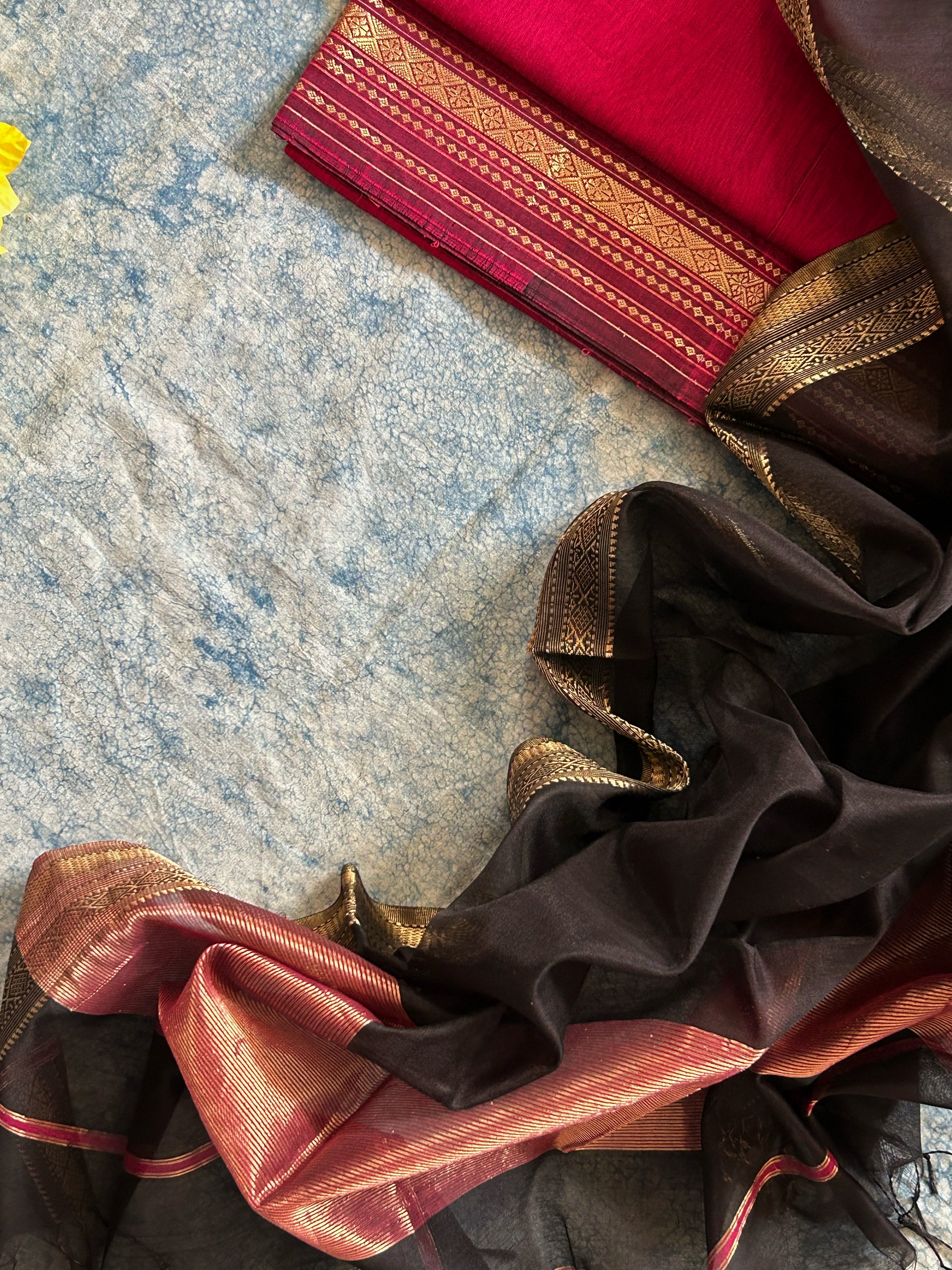 Handwoven Maheshwari Kurta Dupatta Set