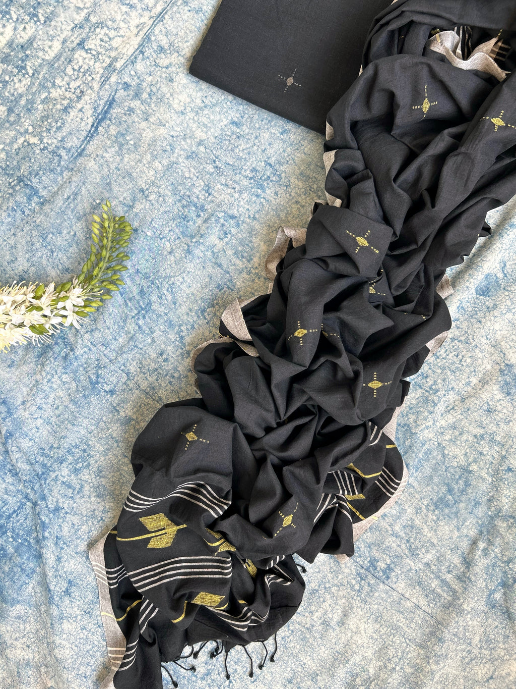 Sitaara - Handwoven Bengal Jamdani Kurta Dupatta set