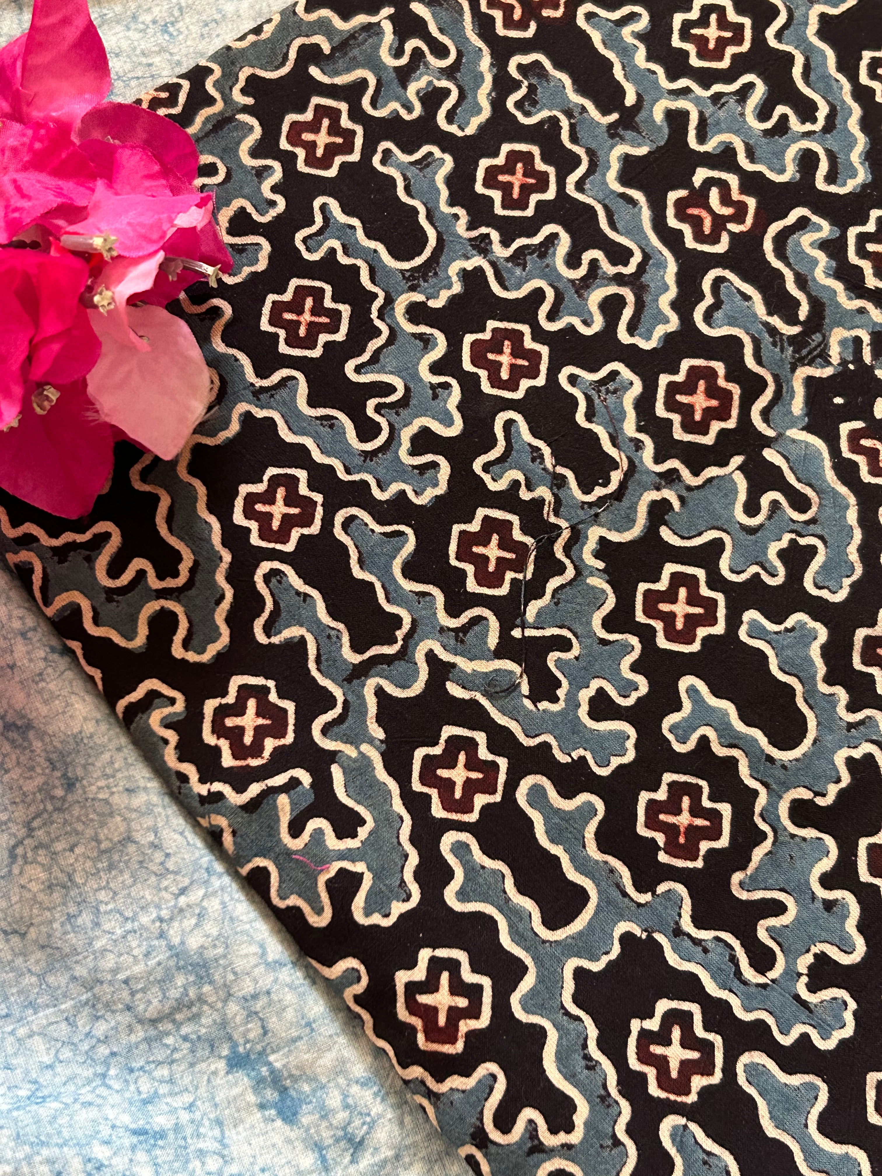 Handcrafted Cotton Fabric 2.5m
