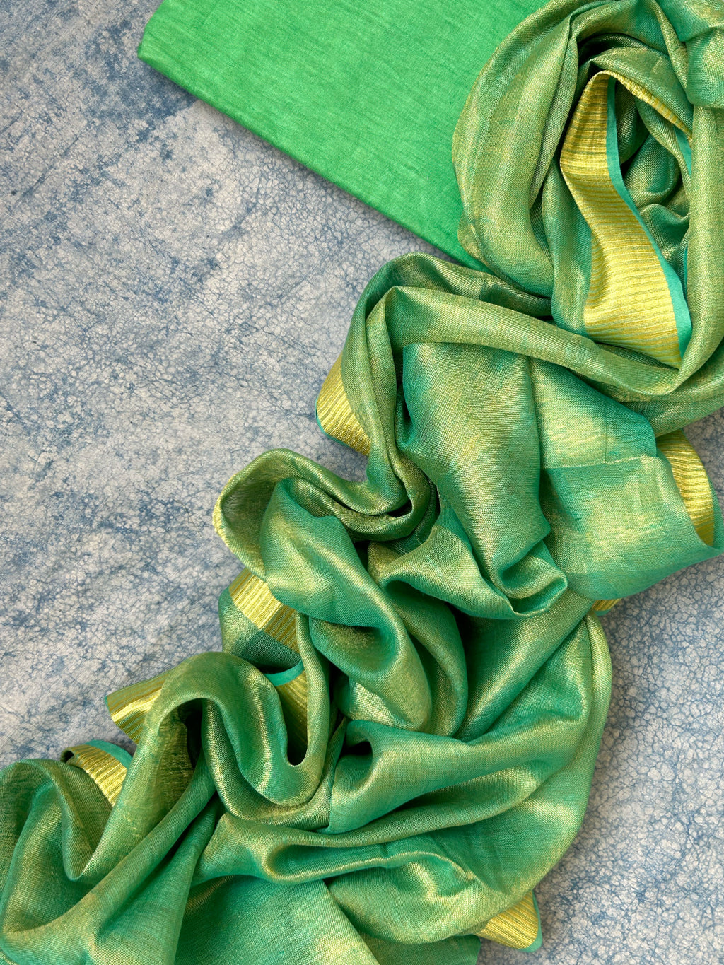 Handcrafted Linen Kurta Dupatta Set