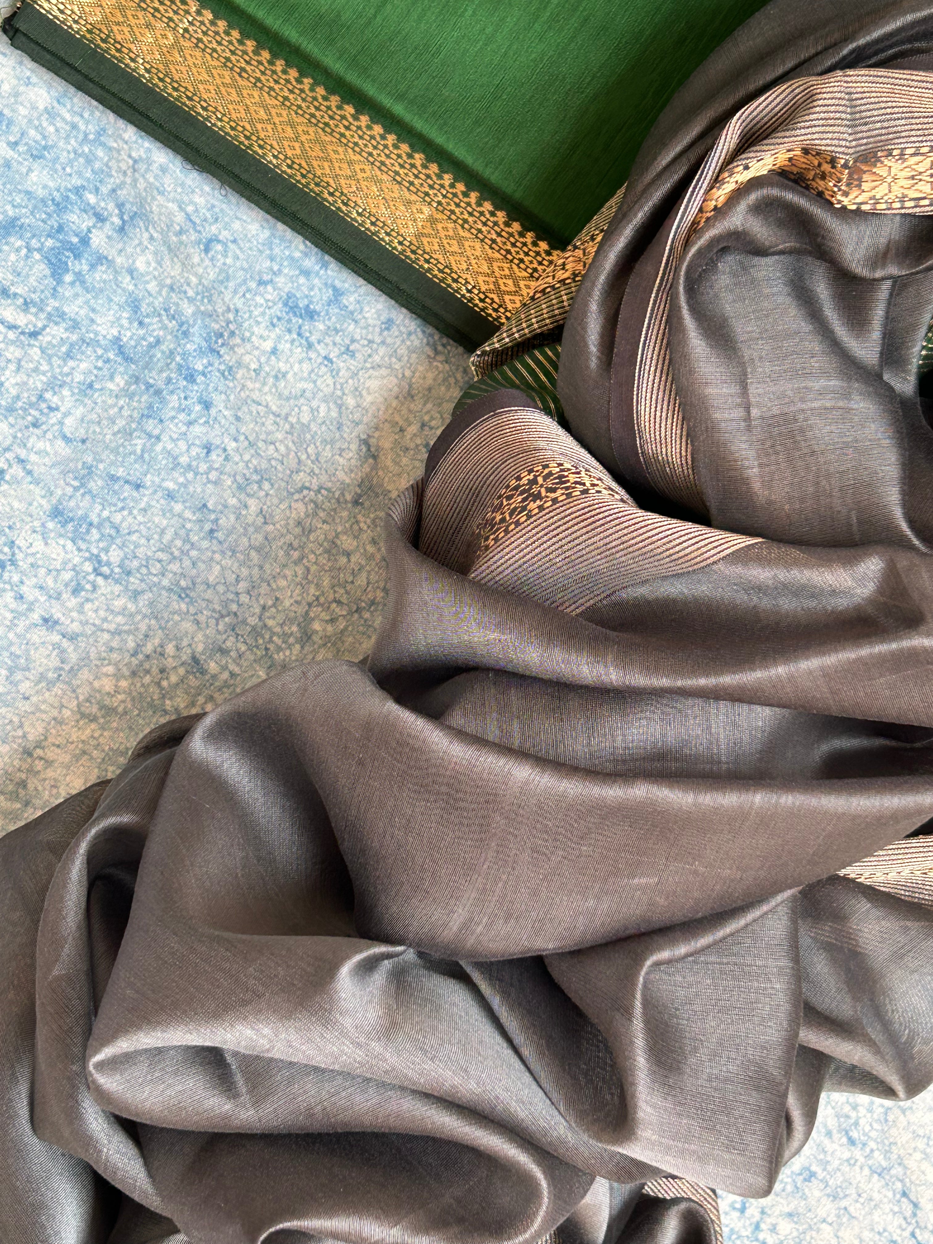 Handwoven Maheshwari Kurta Dupatta Set