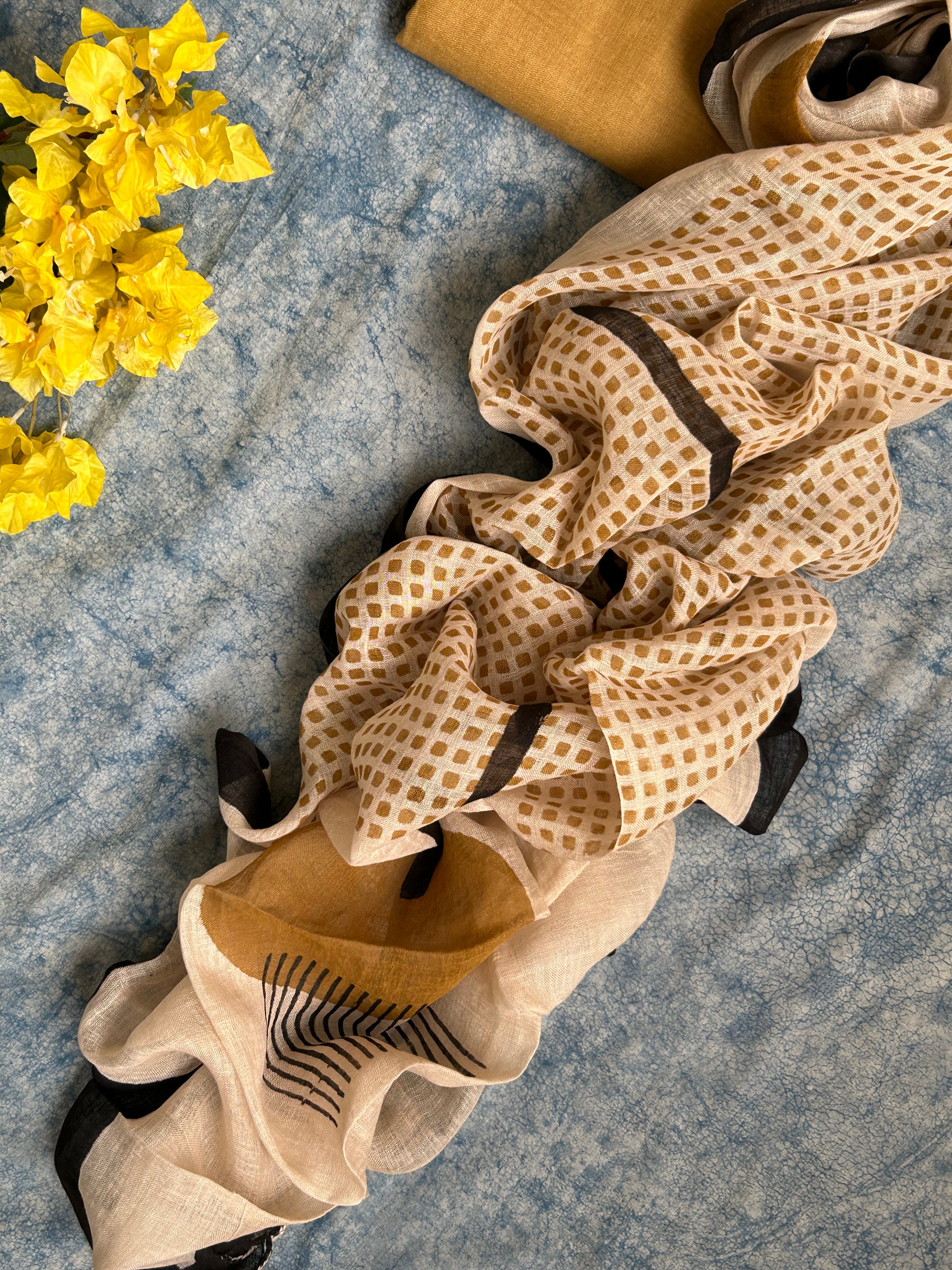 Handcrafted Linen Kurta Dupatta Set