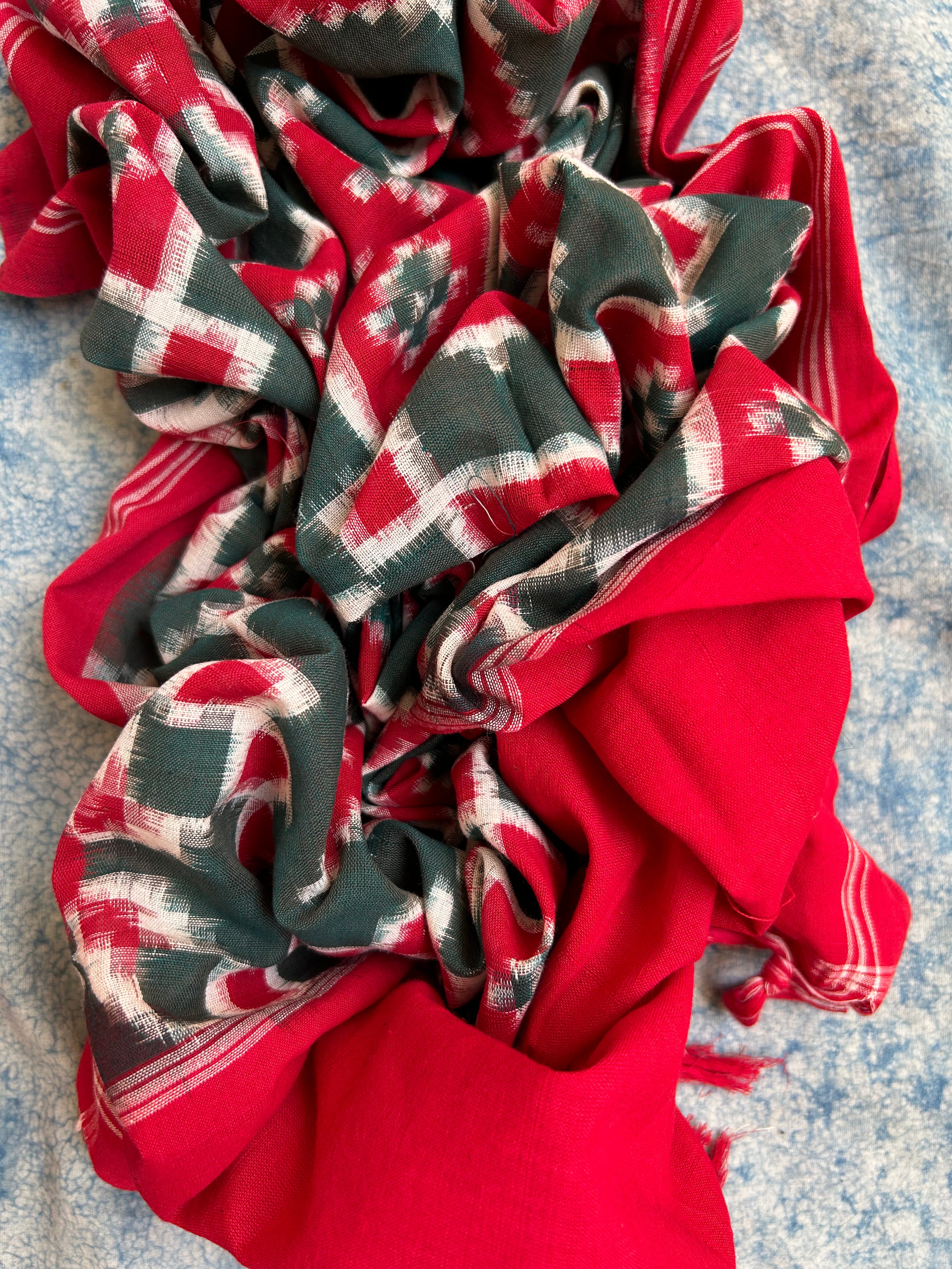 Handwoven Double Ikat Kurta Telia Dupatta Set