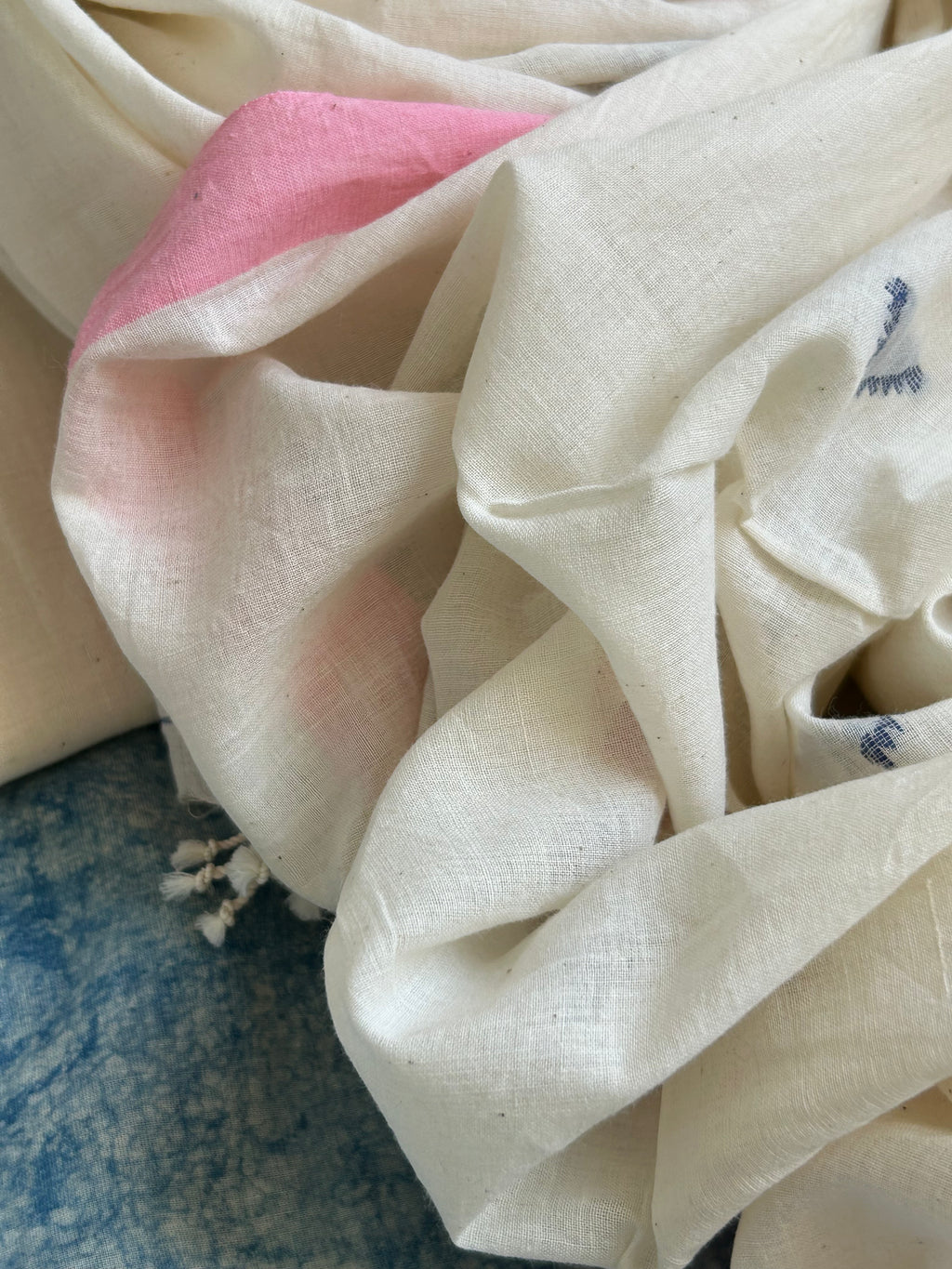 Rajnigandha - Handwoven Bengal Jamdani Kurta Dupatta set