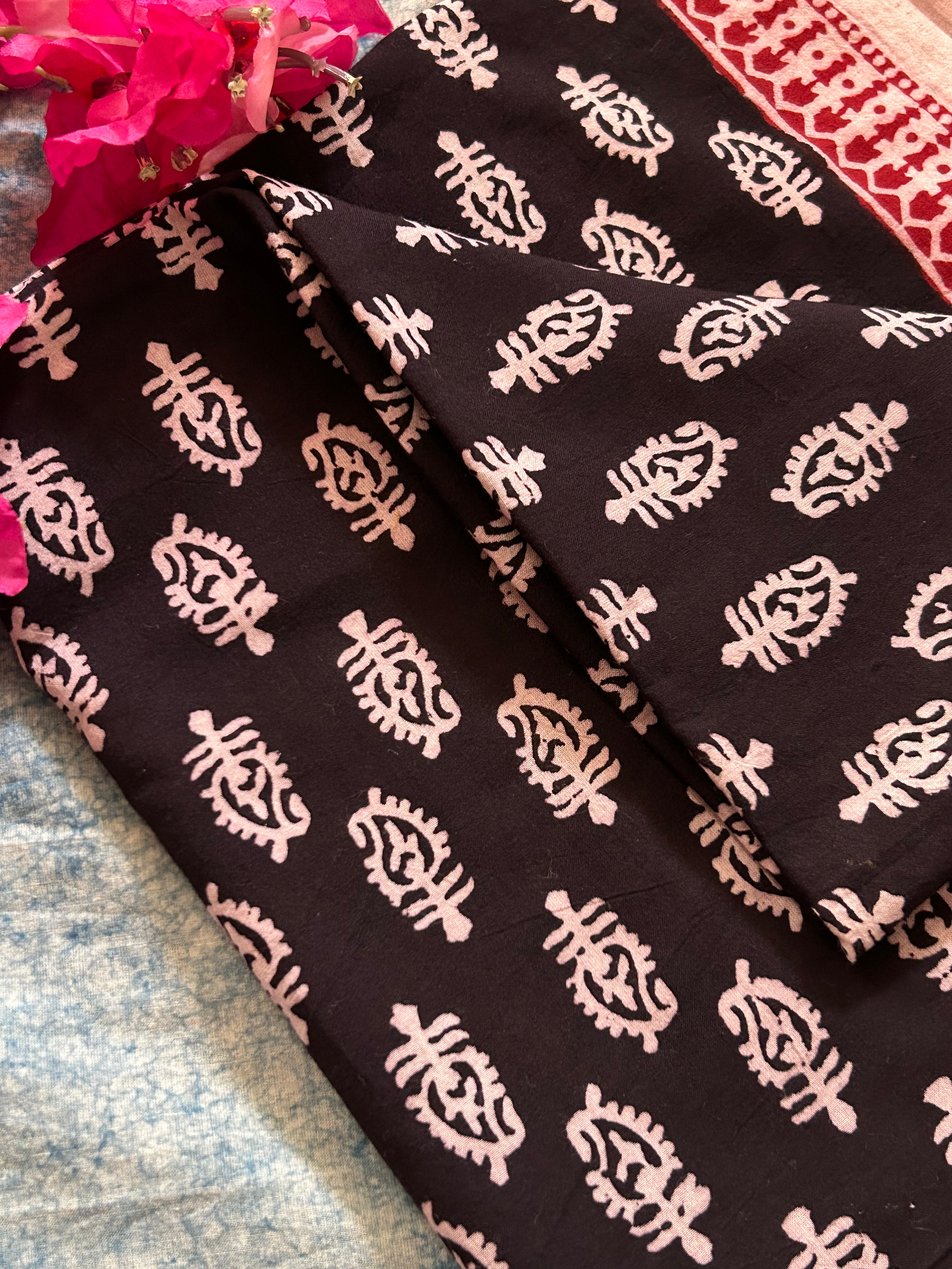 Handcrafted Cotton Fabric 2.5m