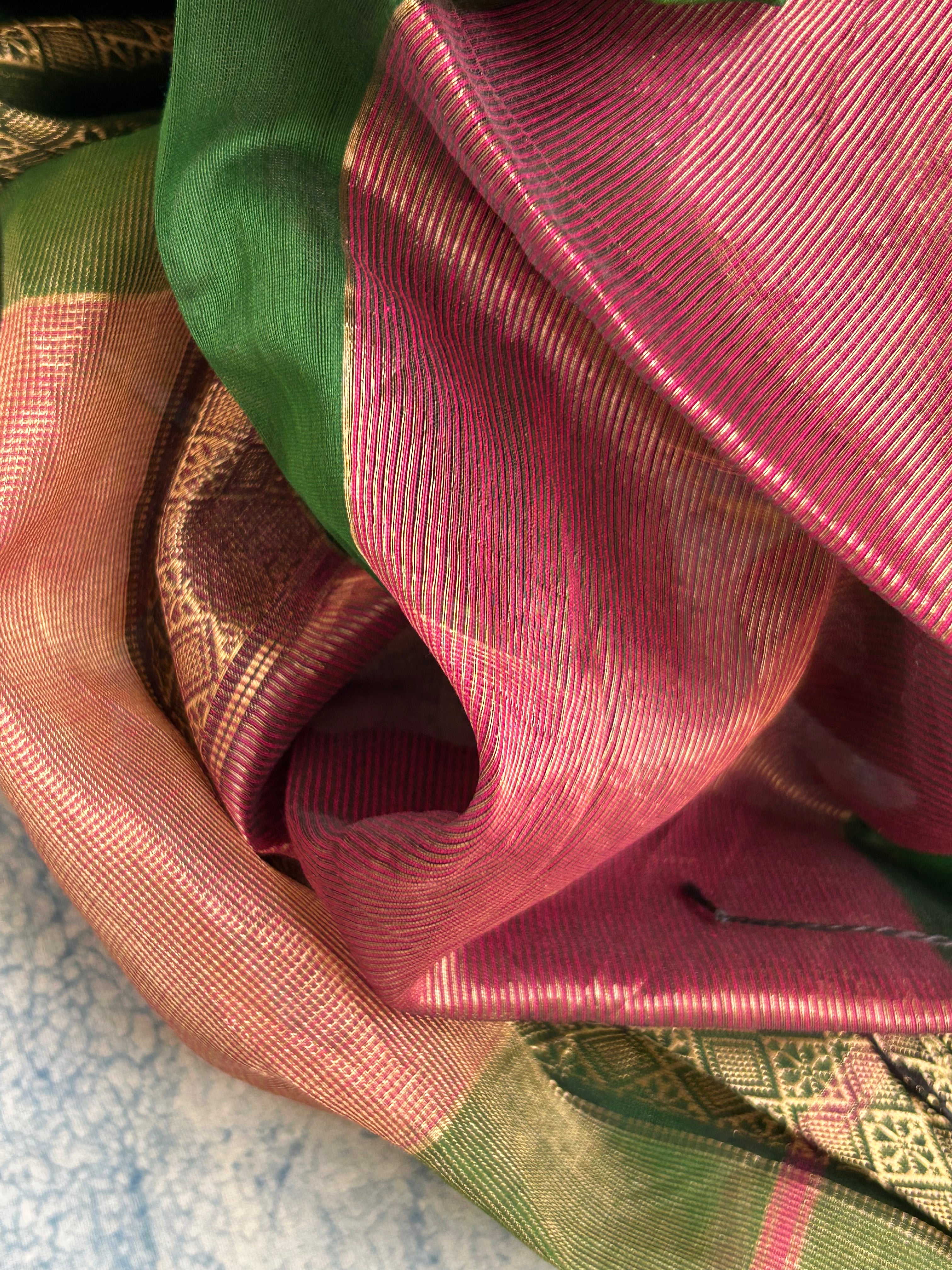 Handwoven Maheshwari Kurta Dupatta Set