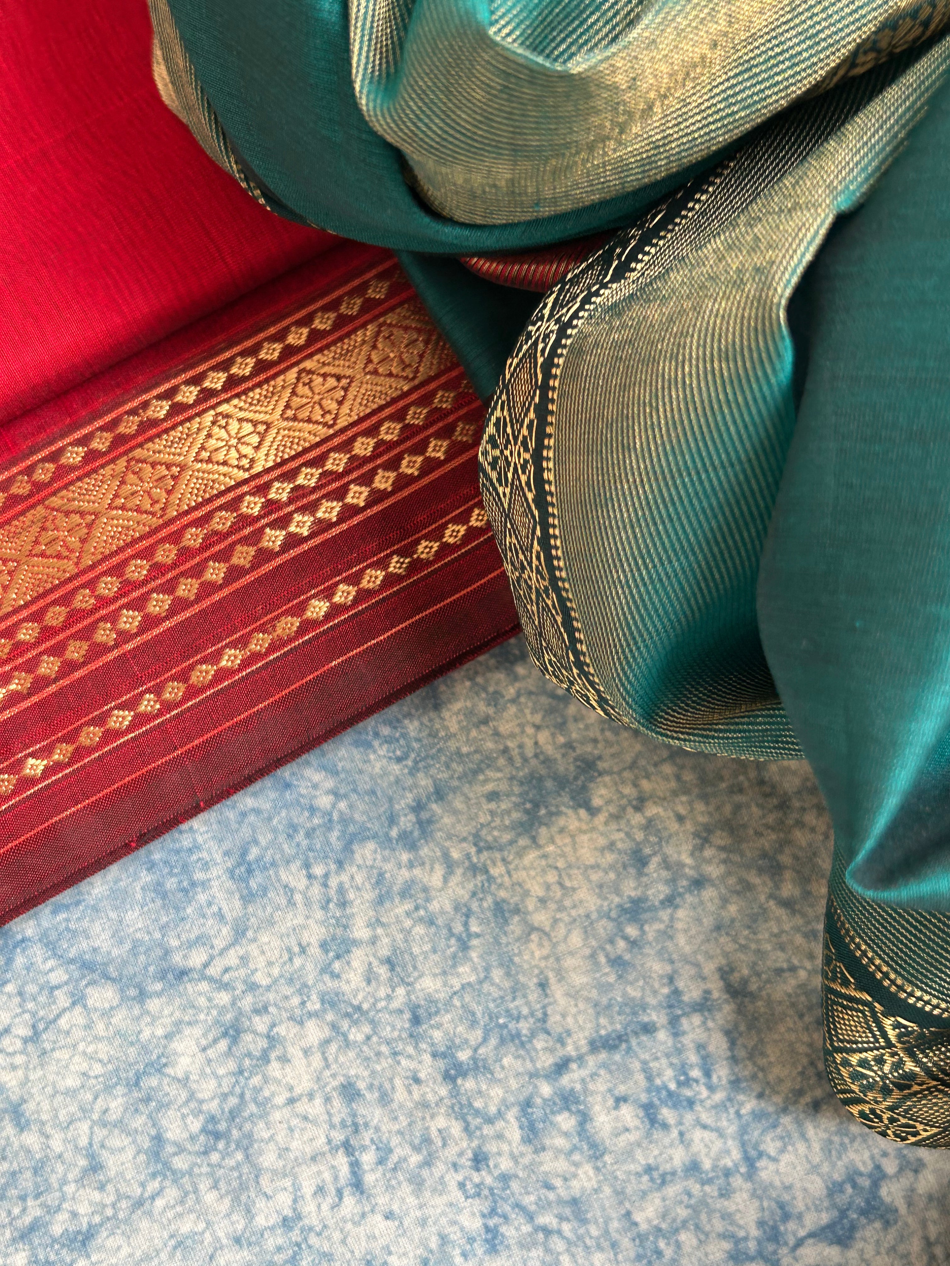 Handwoven Maheshwari Kurta Dupatta Set