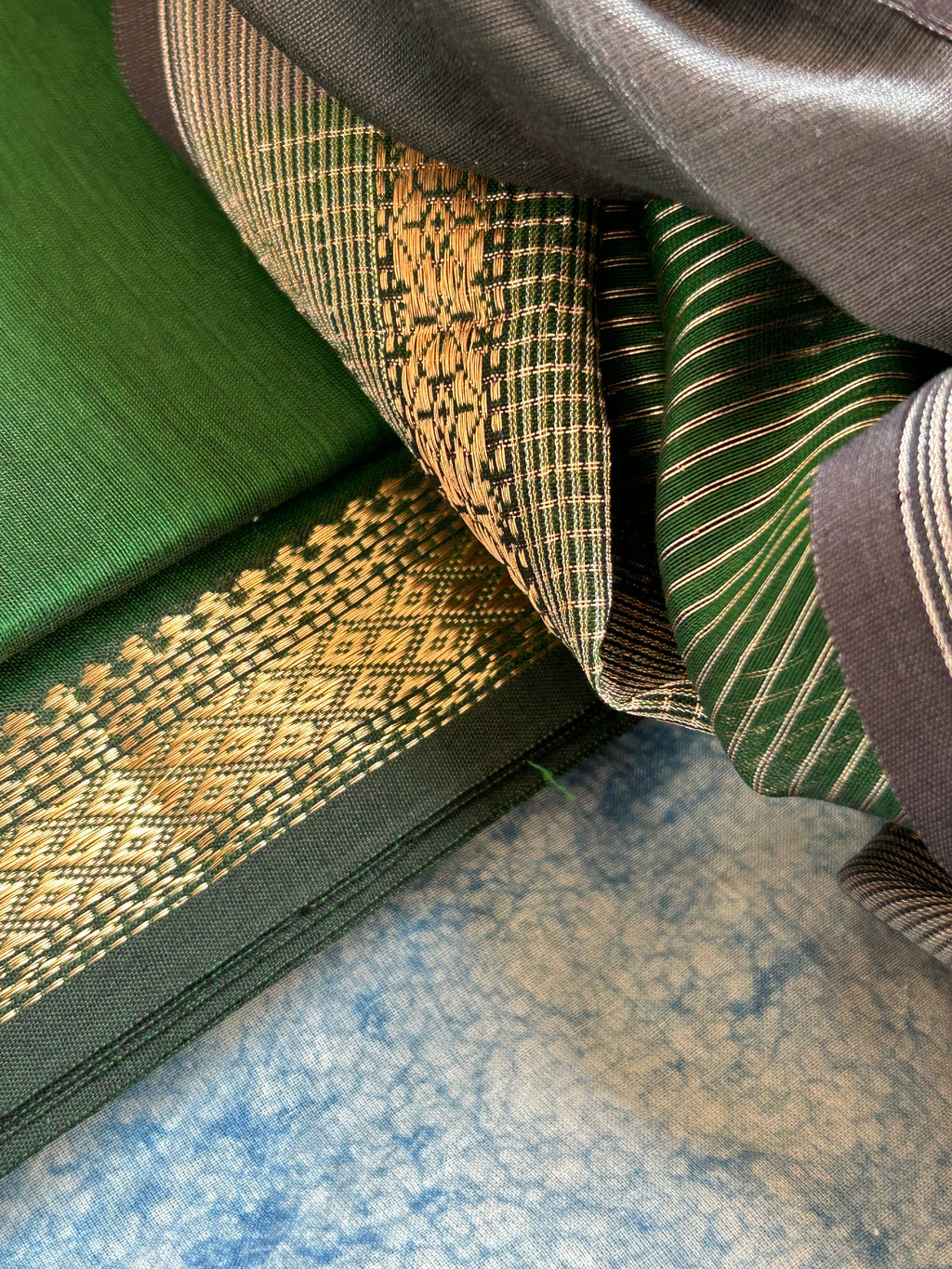 Handwoven Maheshwari Kurta Dupatta Set