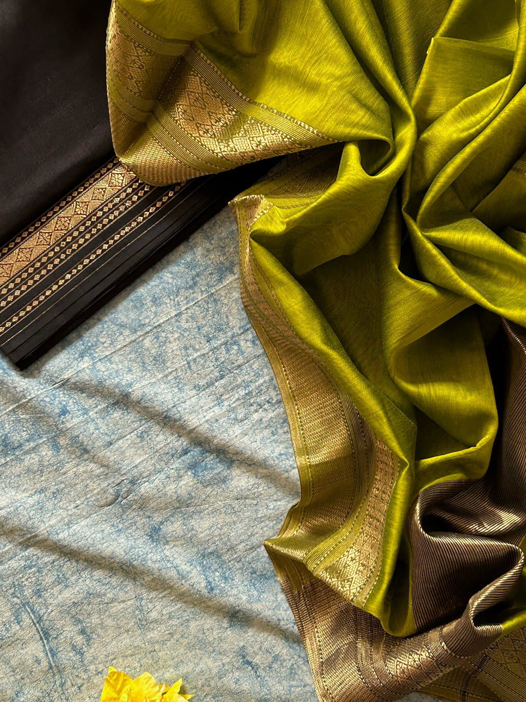 Handwoven Maheshwari Kurta Dupatta Set