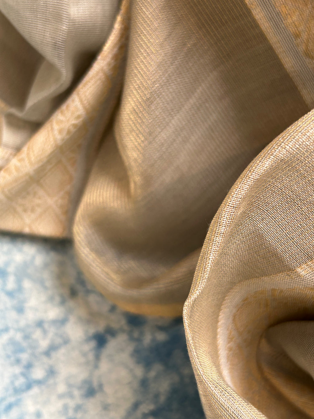 Handwoven Maheshwari Kurta Dupatta Set