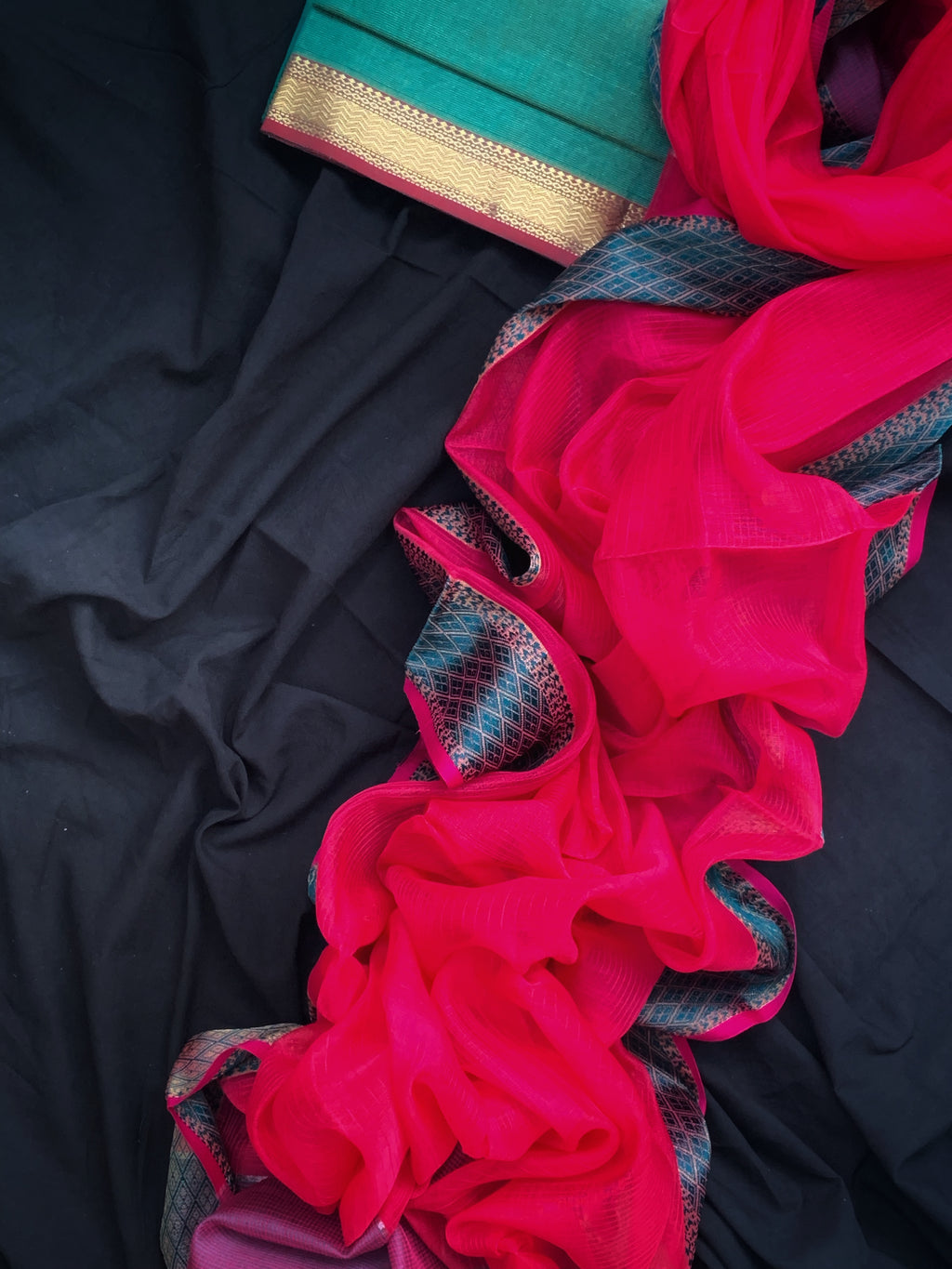 Handwoven Maheshwari Kurta dupatta set