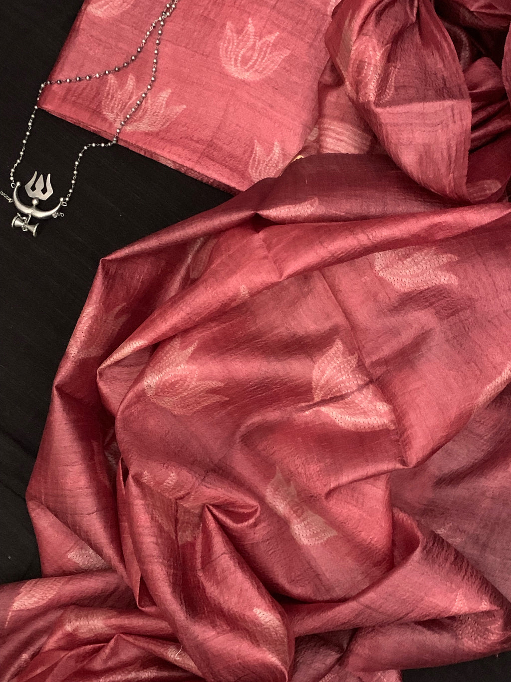 Handwoven & Handmade Tussar Shibori Kurta Dupatta Set