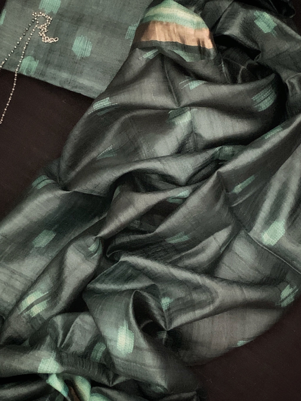 Handwoven & Handmade Tussar Shibori Kurta Dupatta Set
