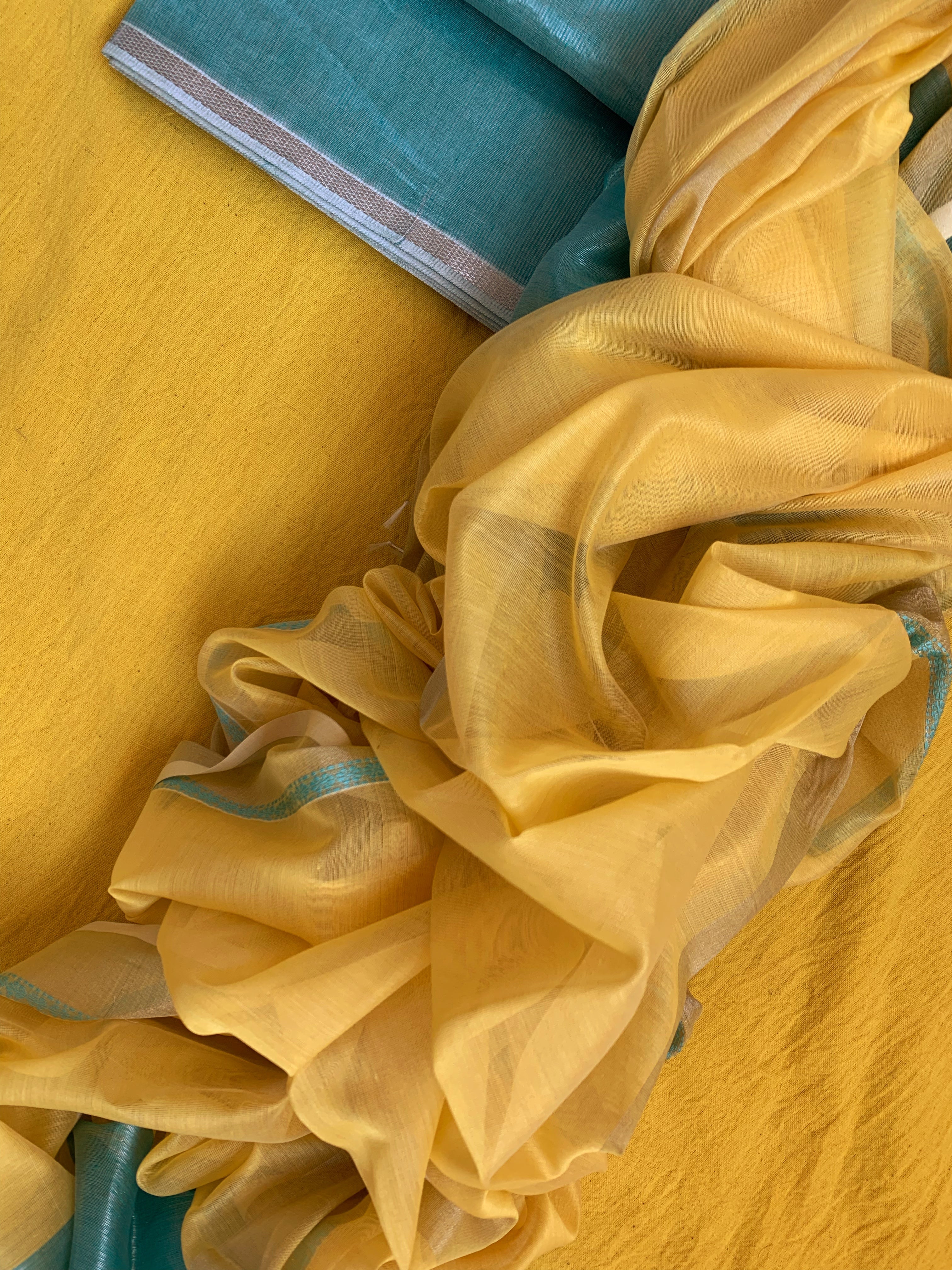 Handwoven Maheshwari Kurta dupatta set