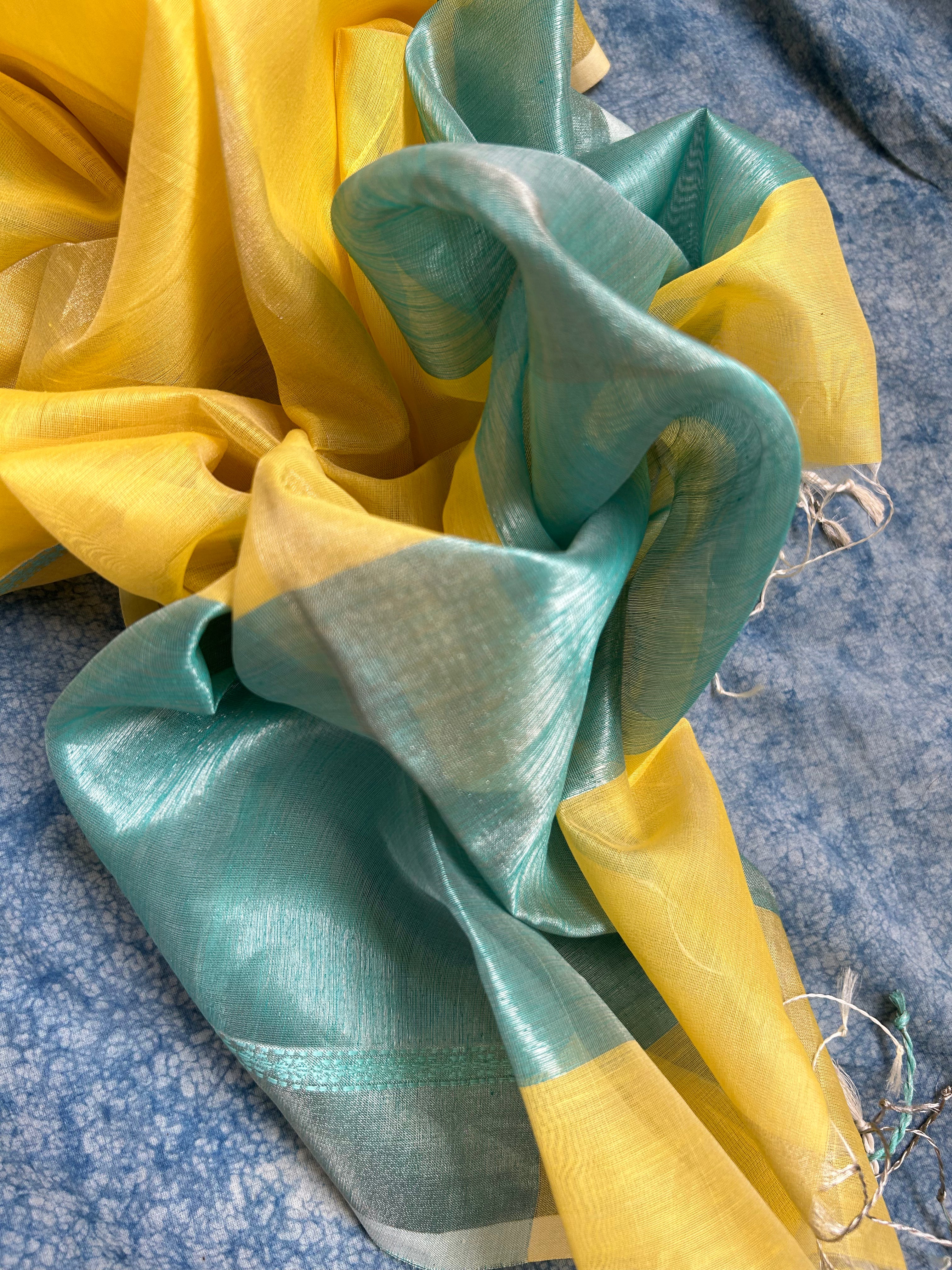 Handwoven Maheshwari Kurta Dupatta Set