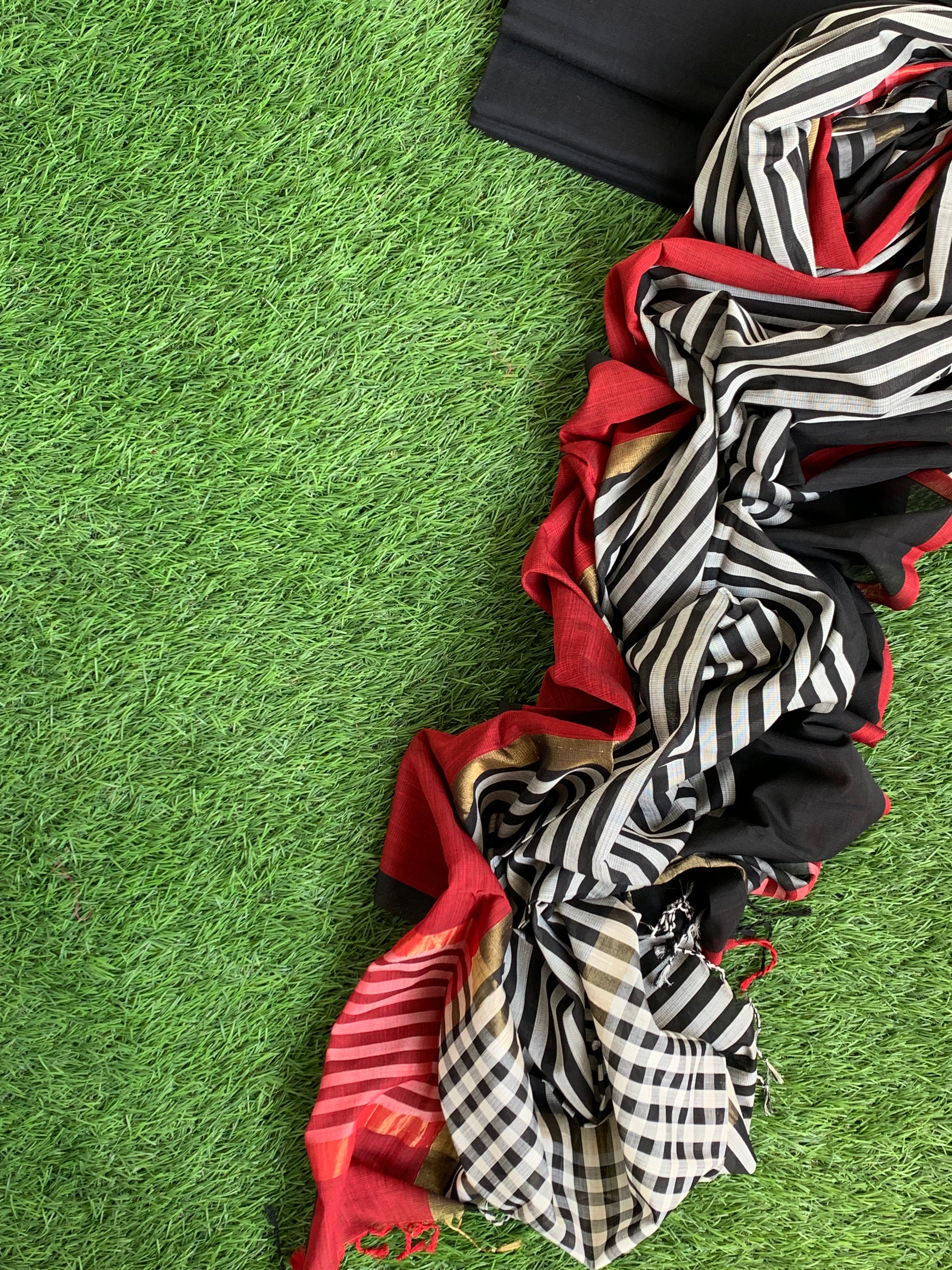 Handwoven Maheshwari Kurta dupatta set